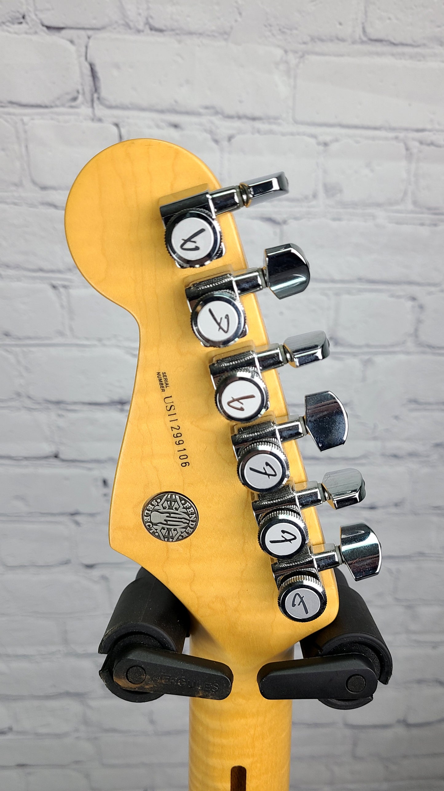 USED 2011 Fender American Select Stratocaster USA Flame Top Cherry Burst Figured Maple Neck