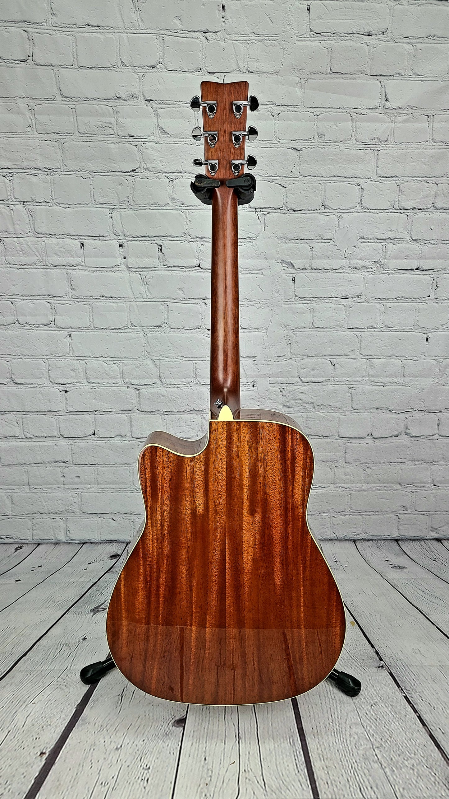 Yamaha FGC-TA TransAcoustic VT Vintage Tint