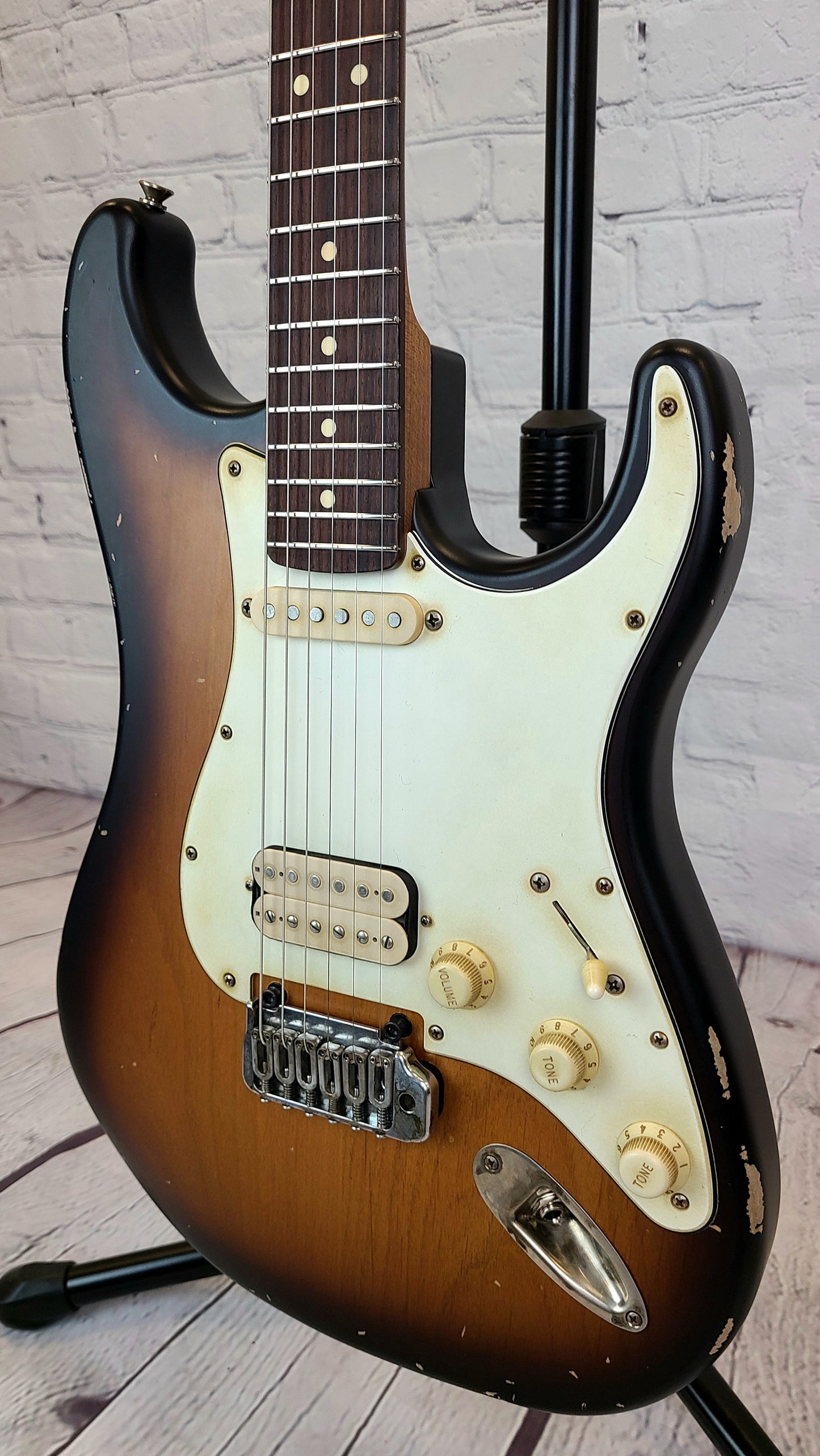 LSL Instruments Saticoy One Tobacco Sunburst H/S Medium Relic Reverse Headstock Roasted Maple Neck Stainless Frets