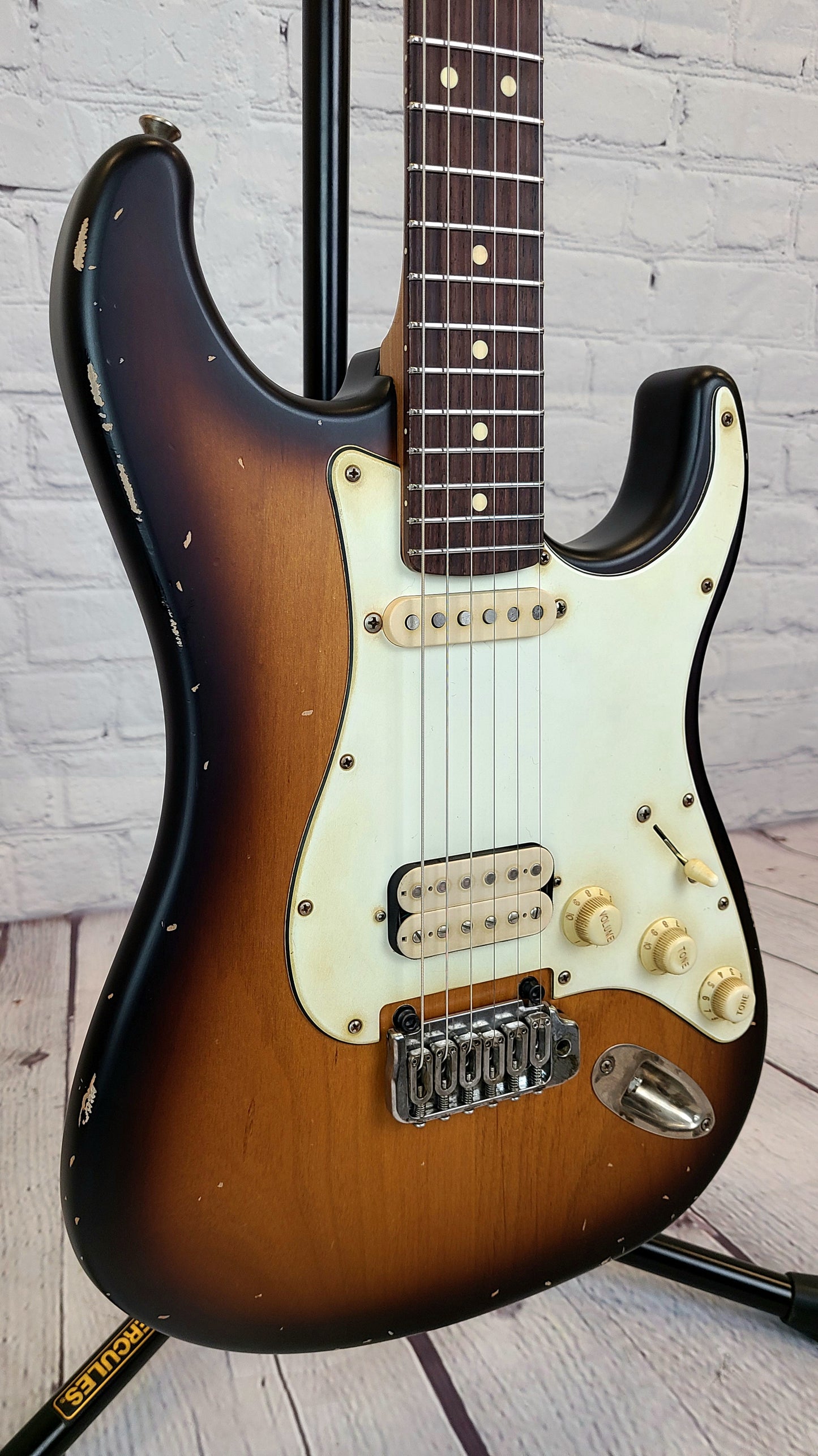 LSL Instruments Saticoy One Tobacco Sunburst H/S Medium Relic Reverse Headstock Roasted Maple Neck Stainless Frets