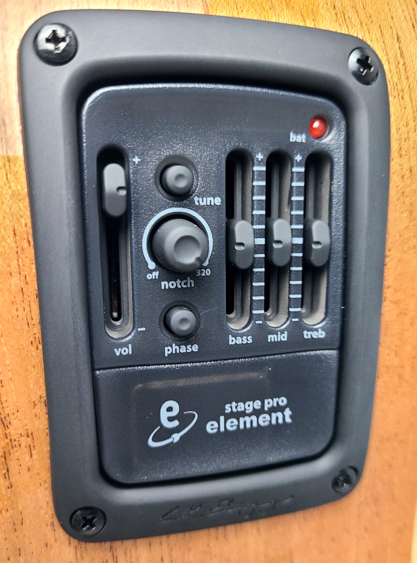 Larrivee D-44 Legacy Series Dreadnaught Acoustic Guitar Gloss Mahogany Spruce