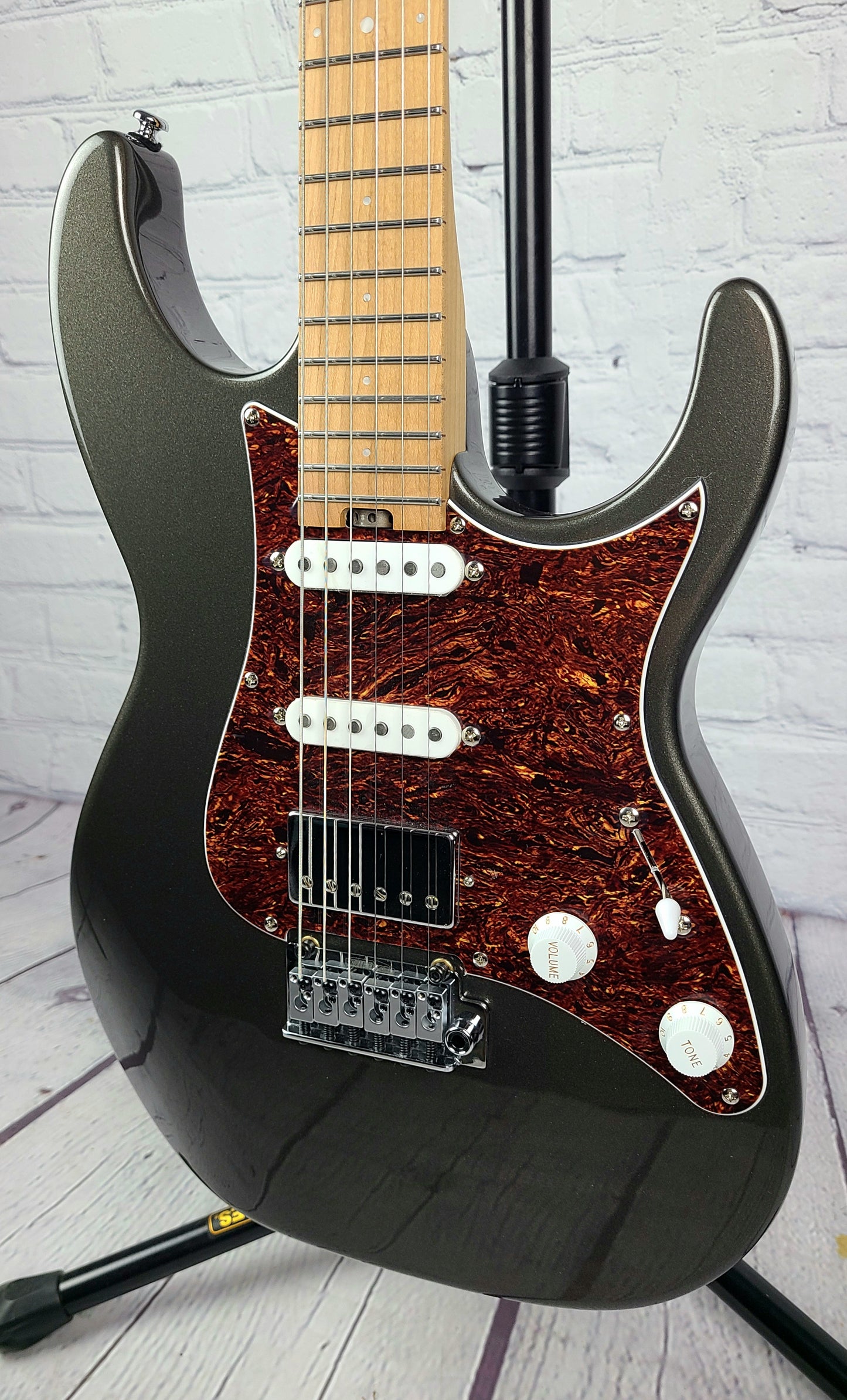 Balaguer Select Toro Classic HSS Roasted Maple Electric Guitar Charcoal Frost