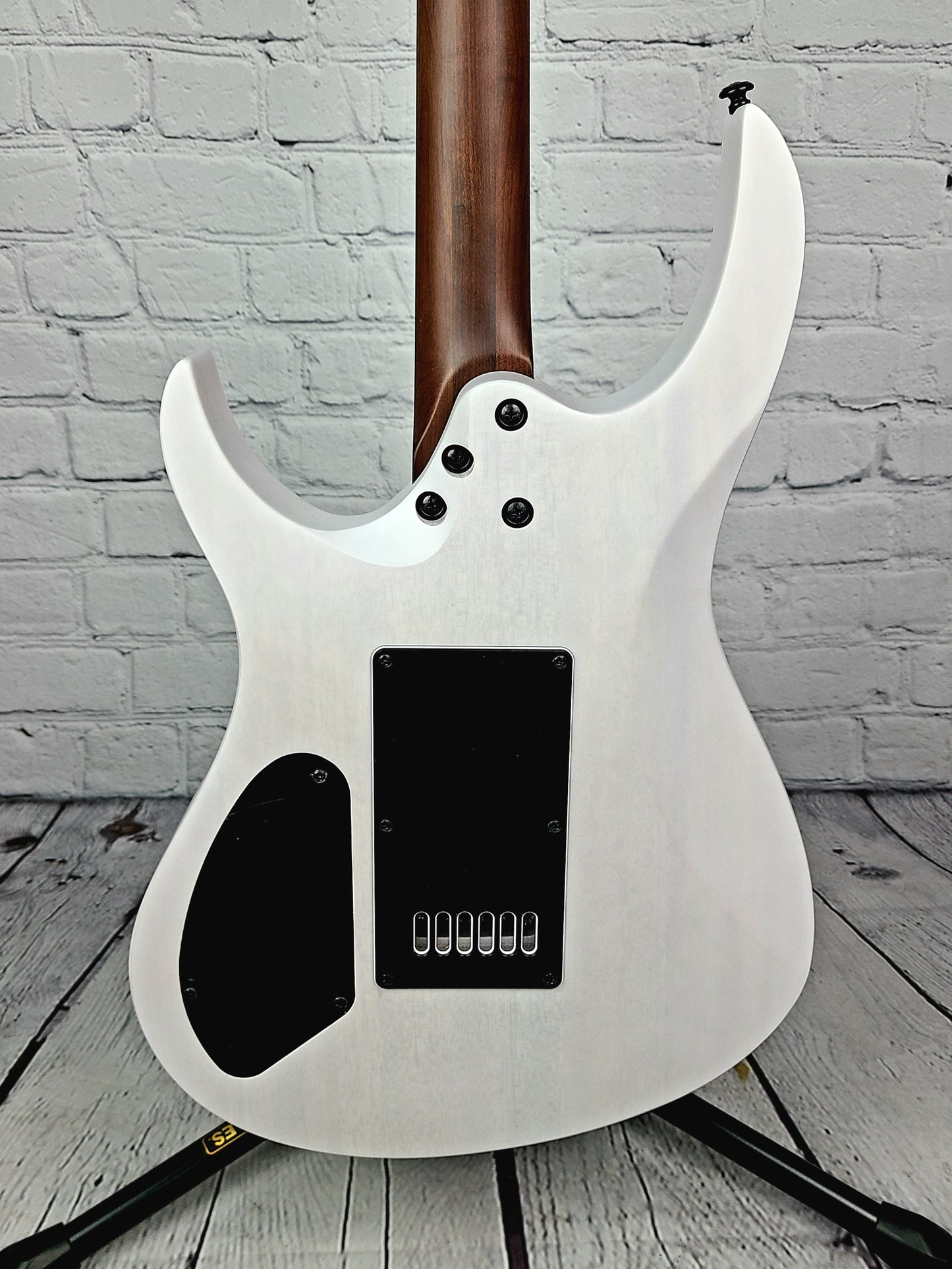 Balaguer Standard Diablo Electric Guitar Trans White Evertune