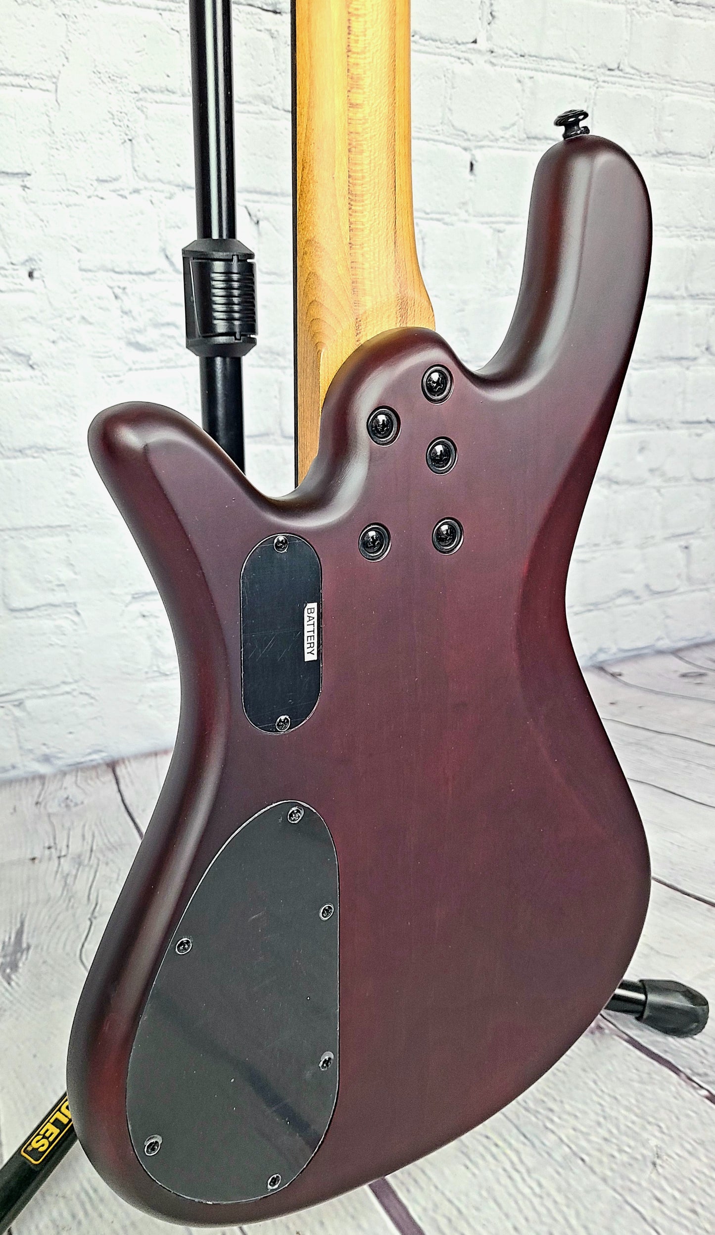 Spector NS Pulse II 4 String Bass Black Cherry Quilt Maple