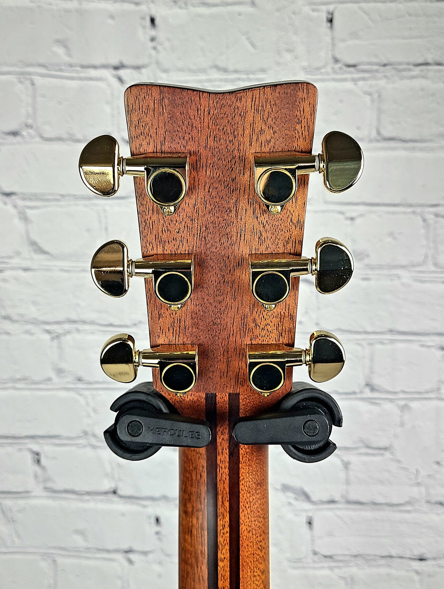 Yamaha LL16D Deluxe Solid Rosewood Electric Acoustic Natural