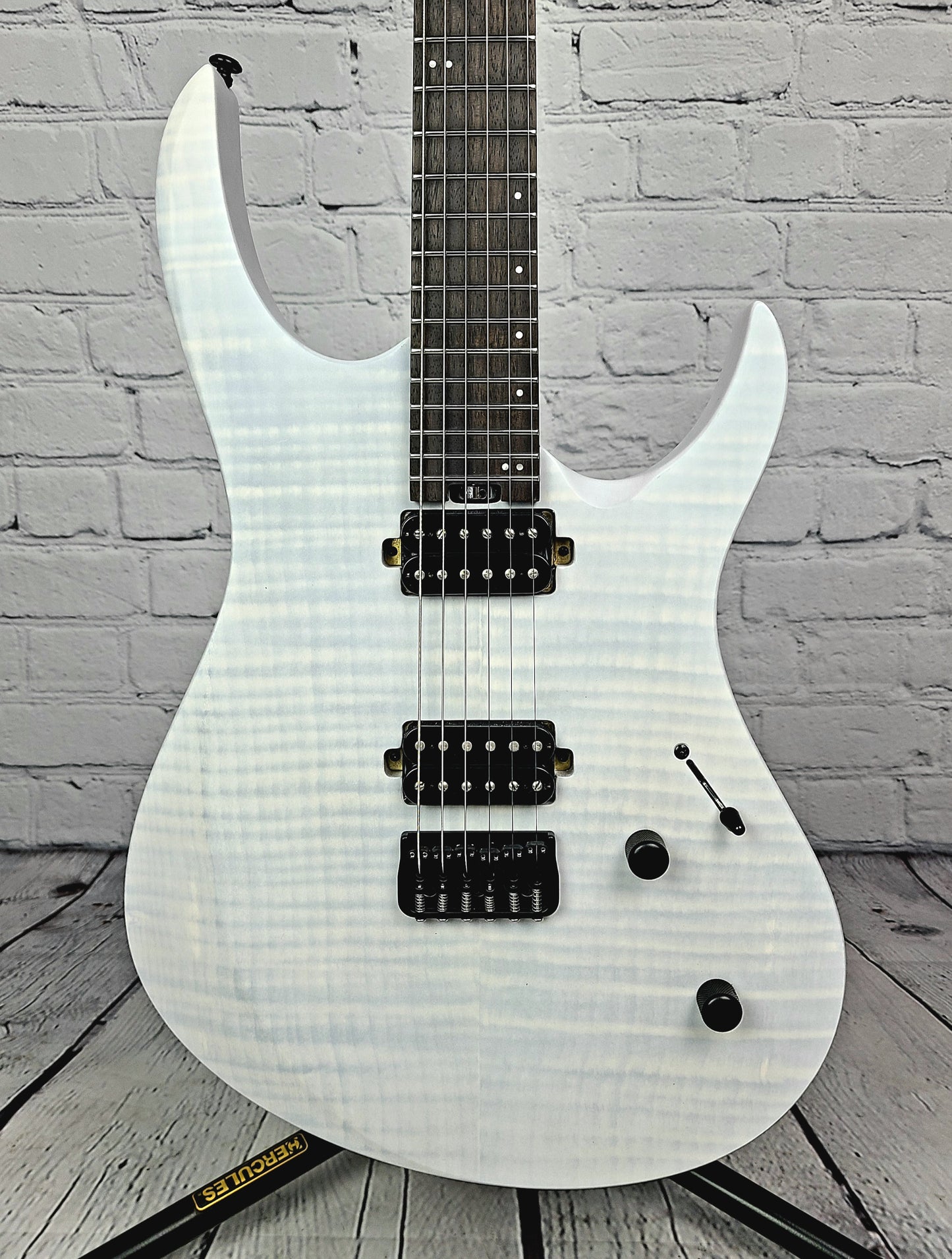Balaguer Standard Diablo Electric Guitar Trans White Hipshot