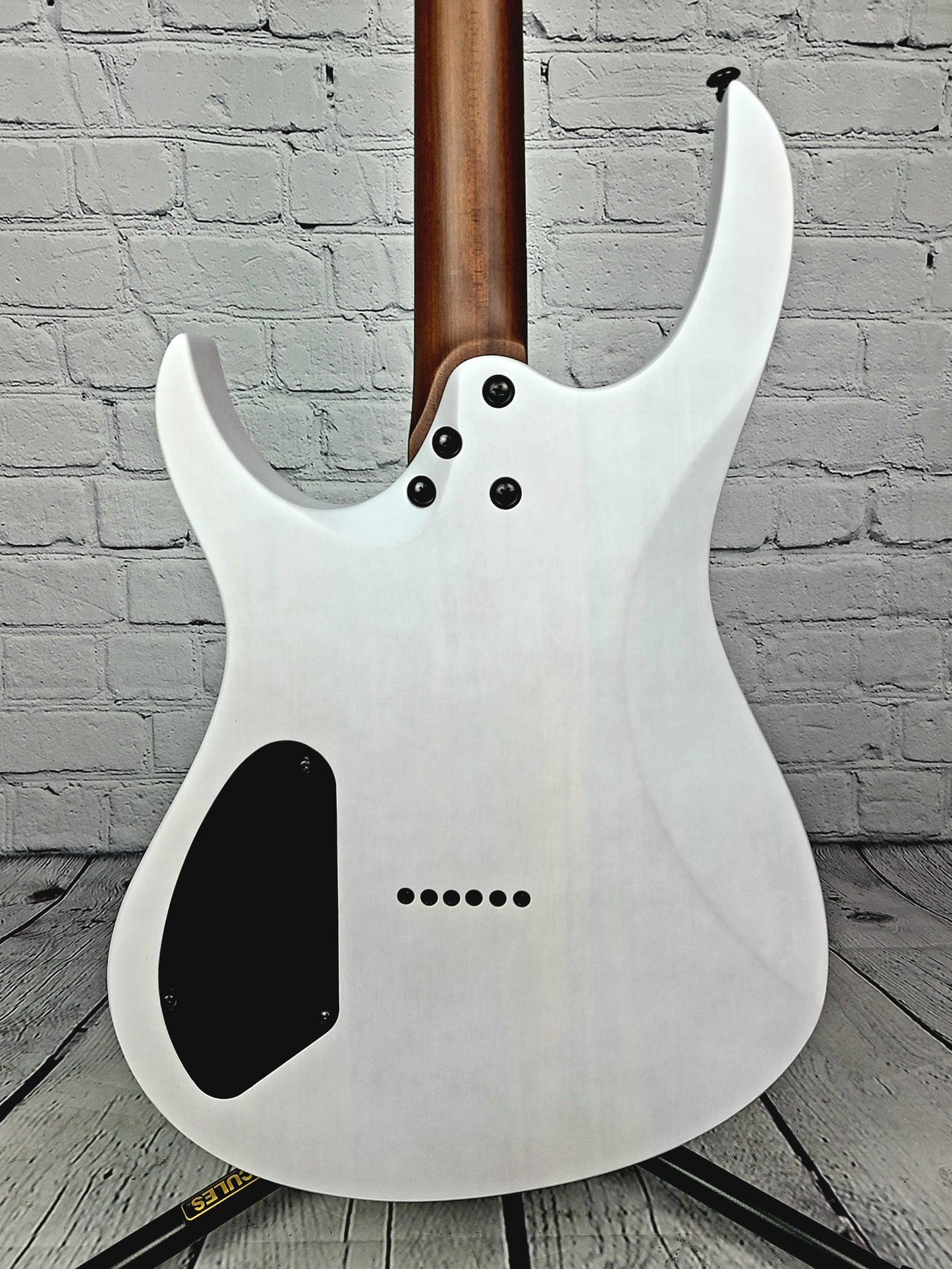 Balaguer Standard Diablo Electric Guitar Trans White Hipshot