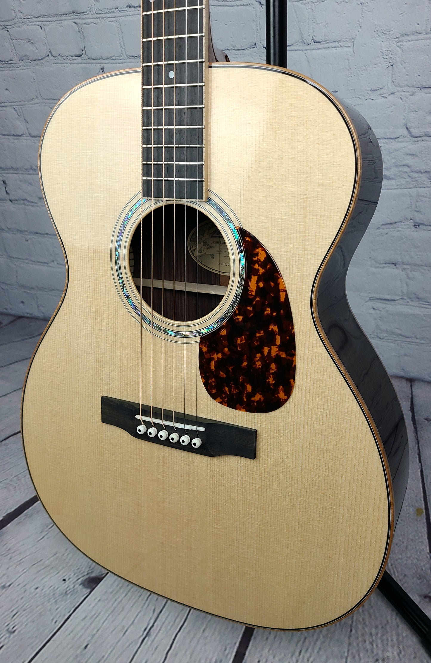 Larrivee OM-09RE Artist OM Sized Rosewood Electric Acoustic Guitar Fishman Anthem Preamp