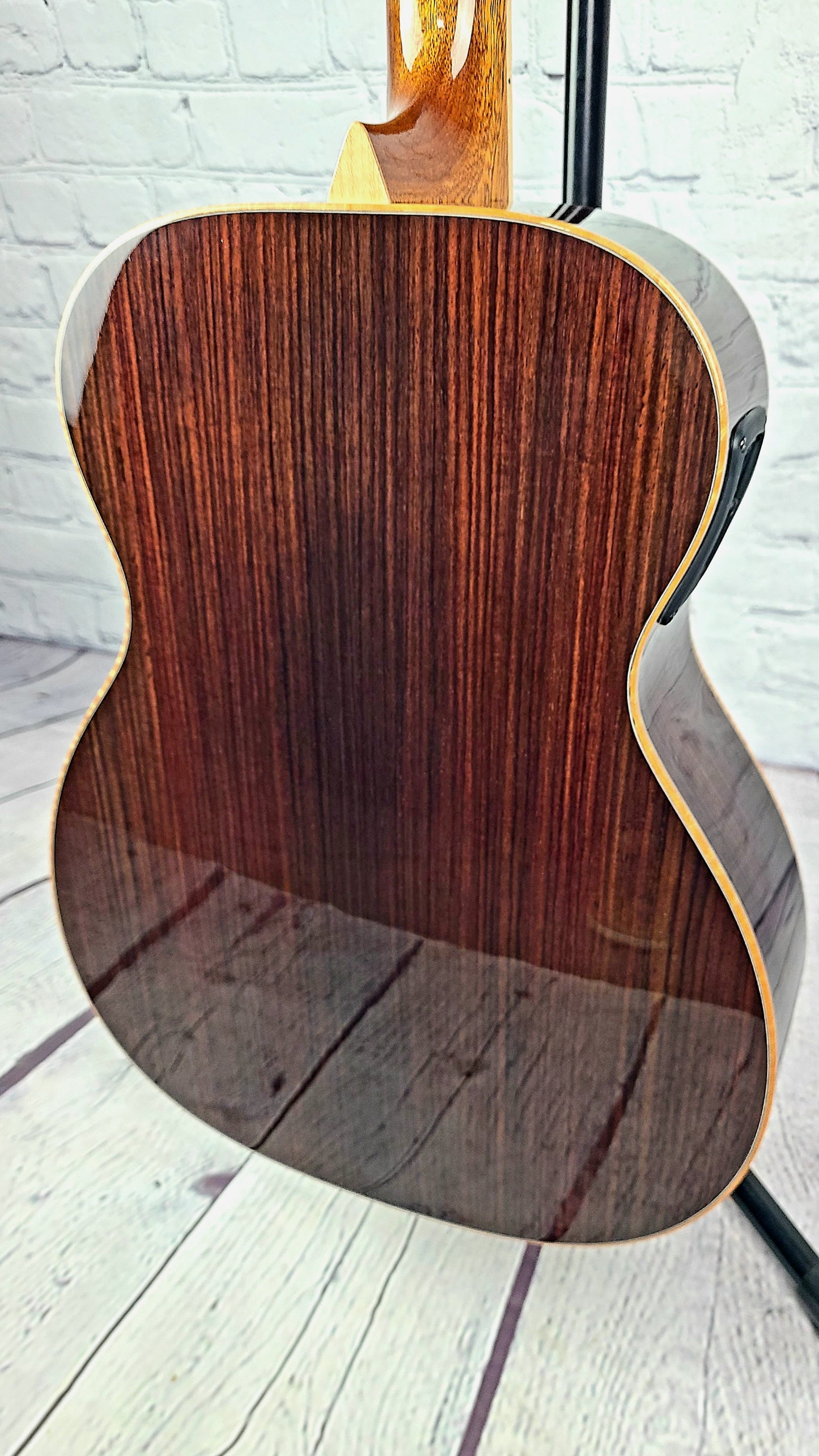Larrivee OM-09RE Artist OM Sized Rosewood Electric Acoustic Guitar Fishman Anthem Preamp