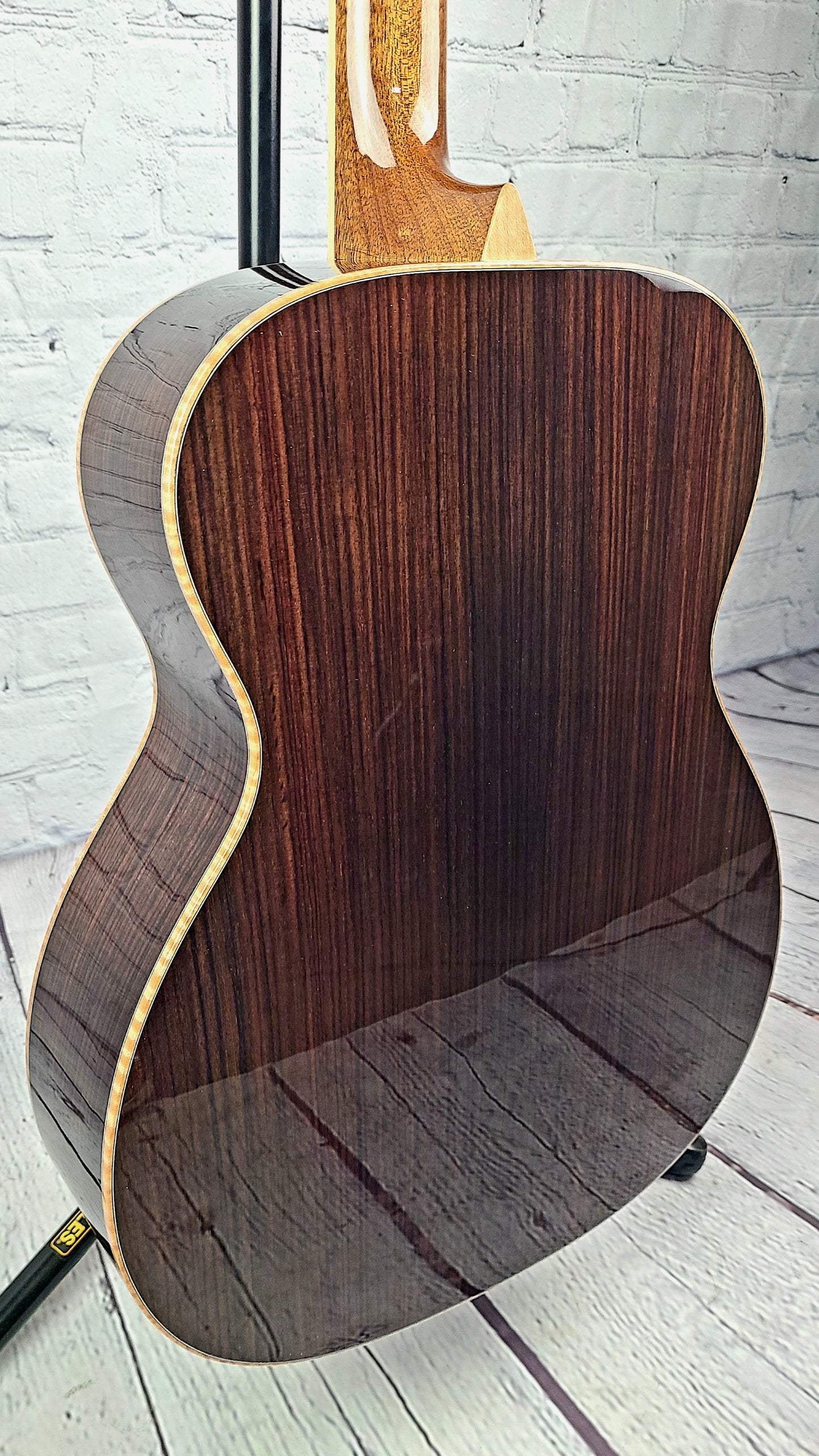 Larrivee OM-09RE Artist OM Sized Rosewood Electric Acoustic Guitar Fishman Anthem Preamp
