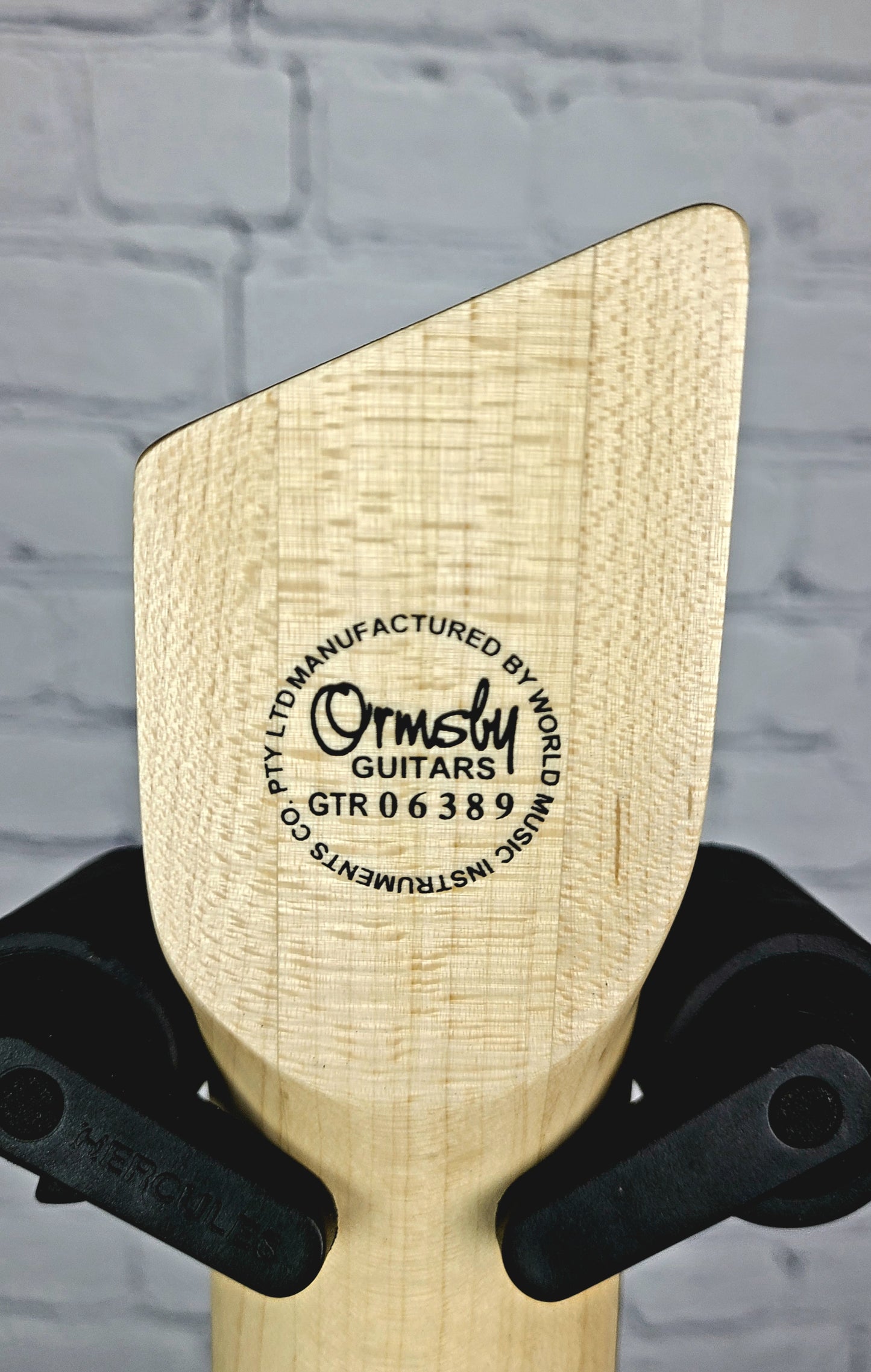 Ormsby Guitars Run 14 Goliath GTR 7 String Bon Bon Headless Electric Guitar