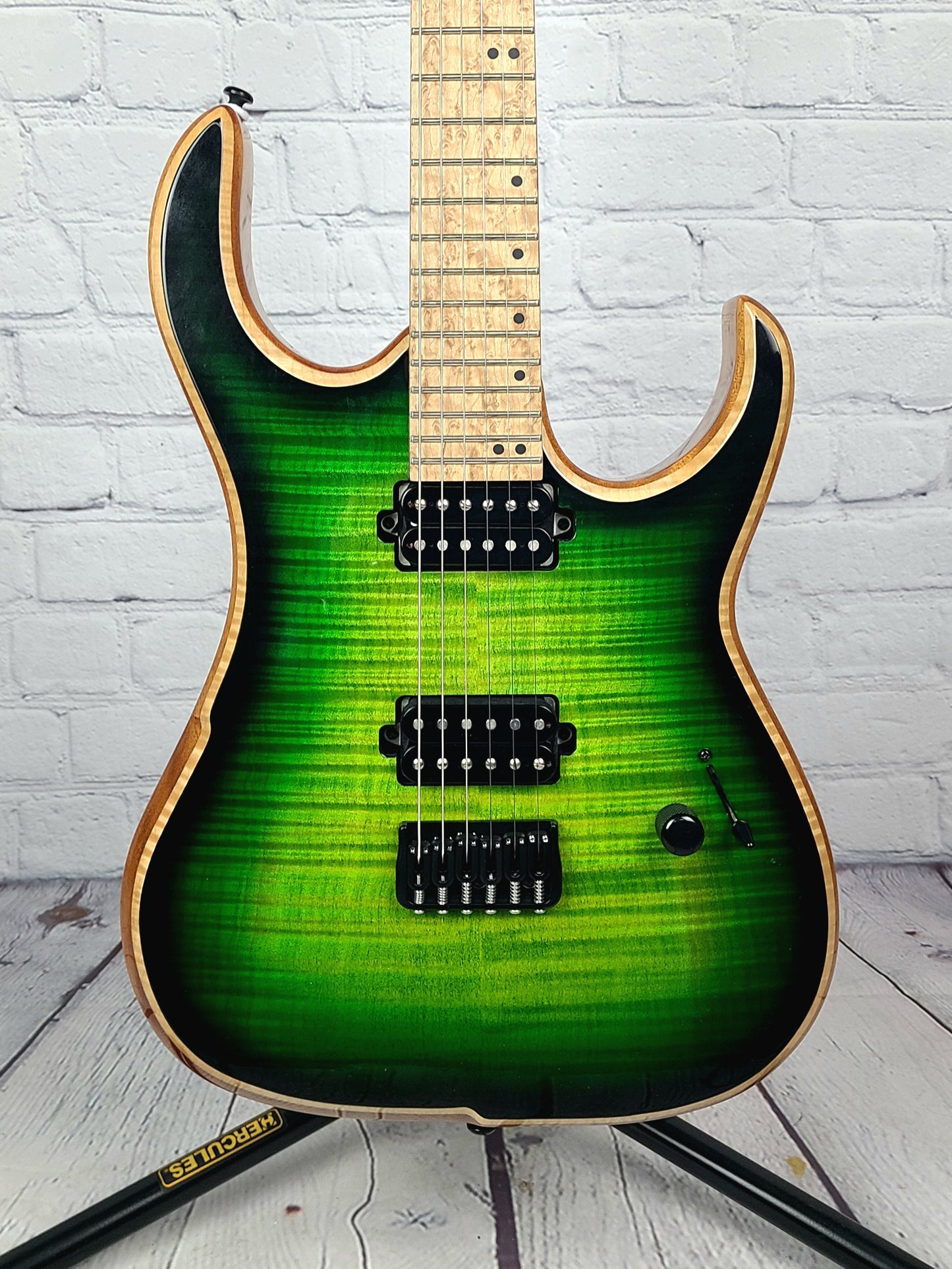 Charbonneau Guitars Scimtar 6S String Green Burst Electric Guitar Bare Knuckle Hipshot