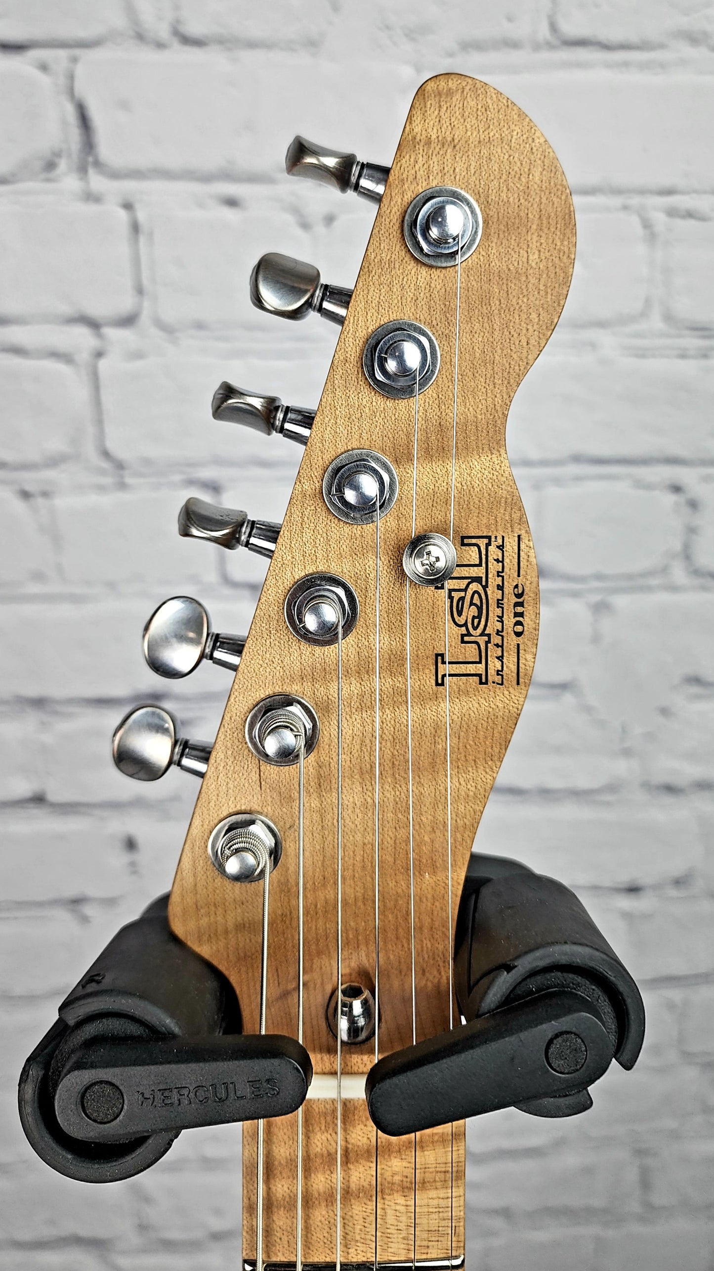 LSL Instruments Tbone One Black Electric Guitar Roasted Maple Neck Tortoise