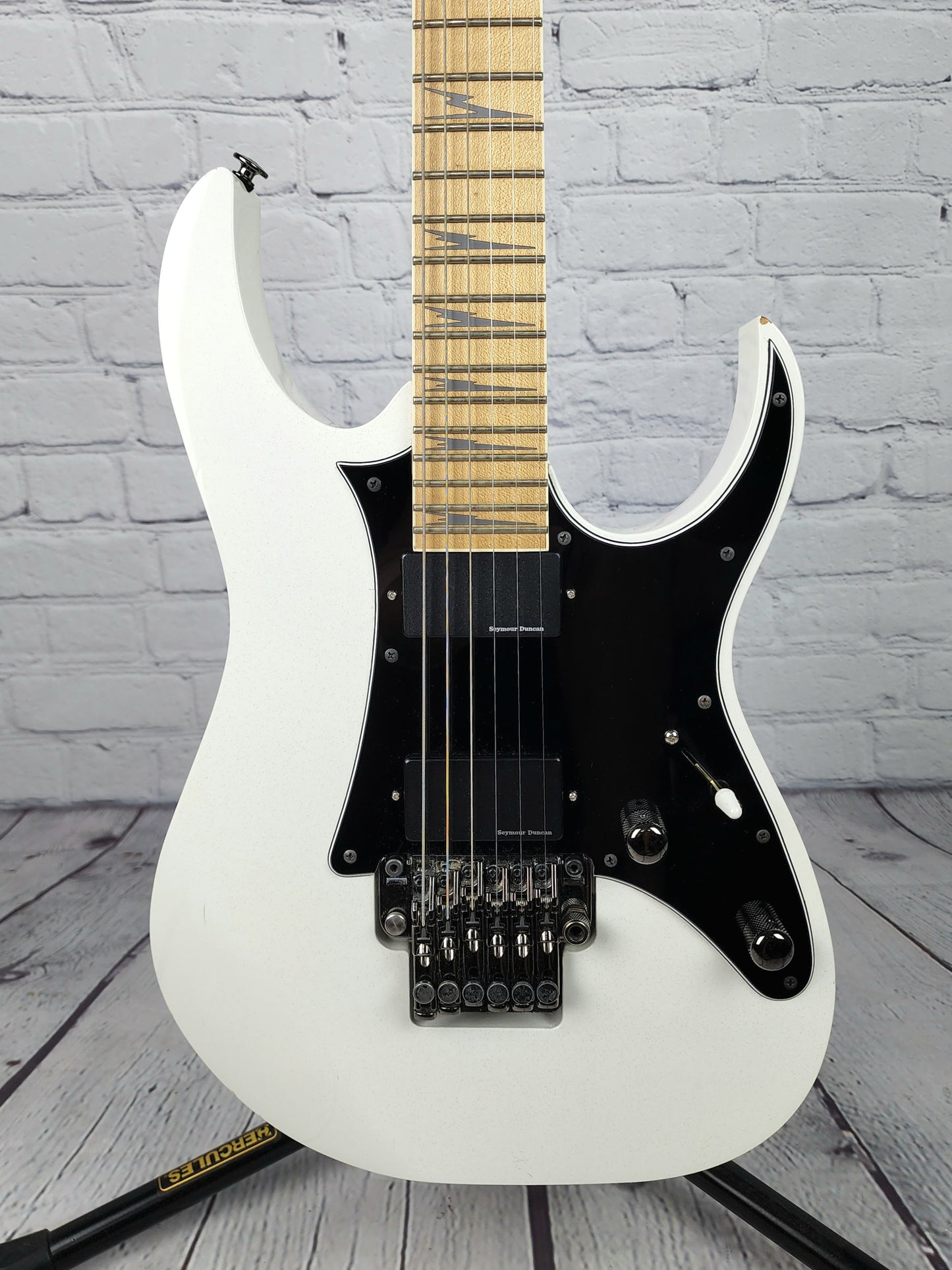USED Ibanez Prestige RG3550MZ Galaxy White Seymour Duncan Blackouts Electric Guitar
