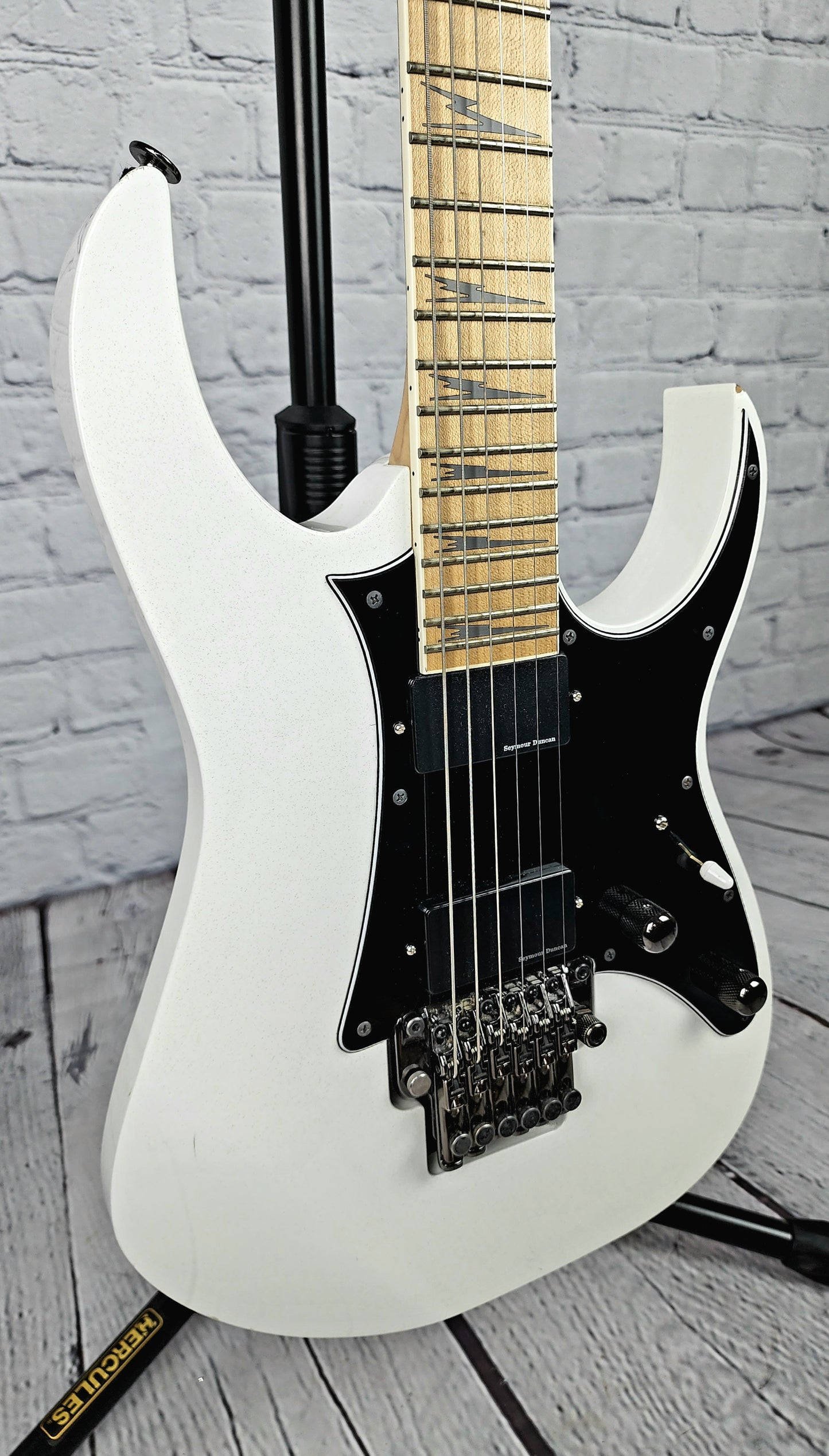 USED Ibanez Prestige RG3550MZ Galaxy White Seymour Duncan Blackouts Electric Guitar