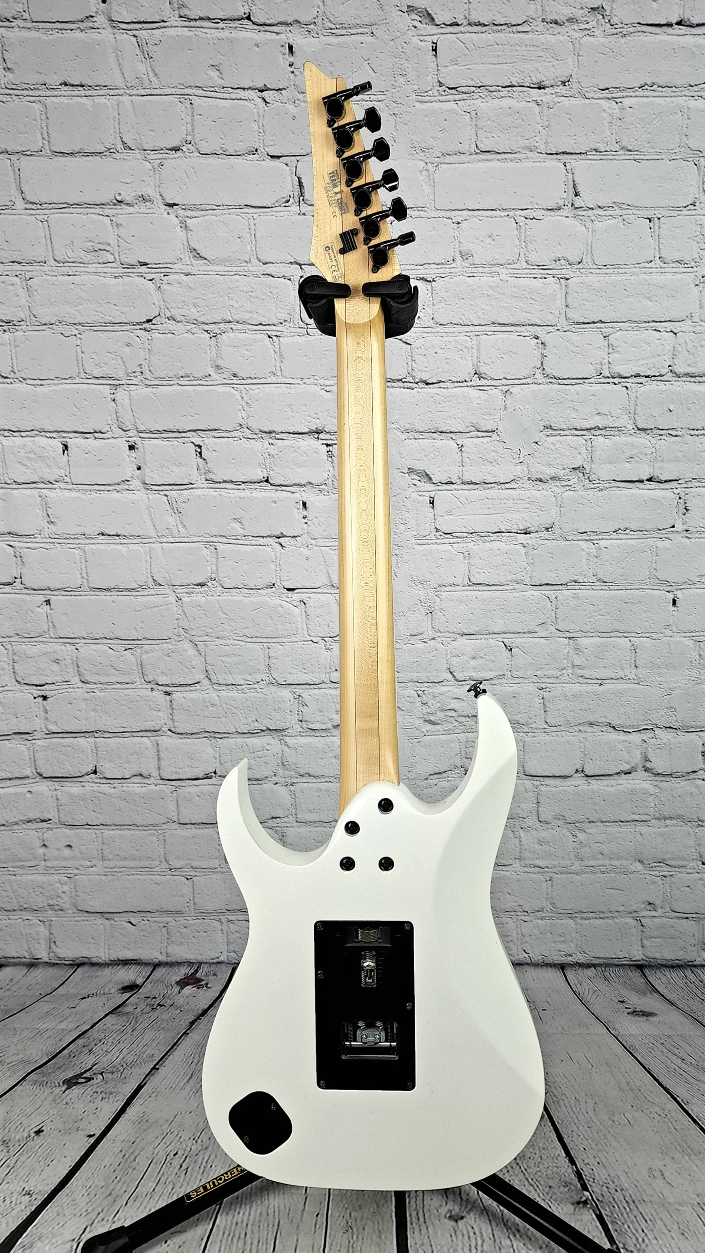 USED Ibanez Prestige RG3550MZ Galaxy White Seymour Duncan Blackouts Electric Guitar