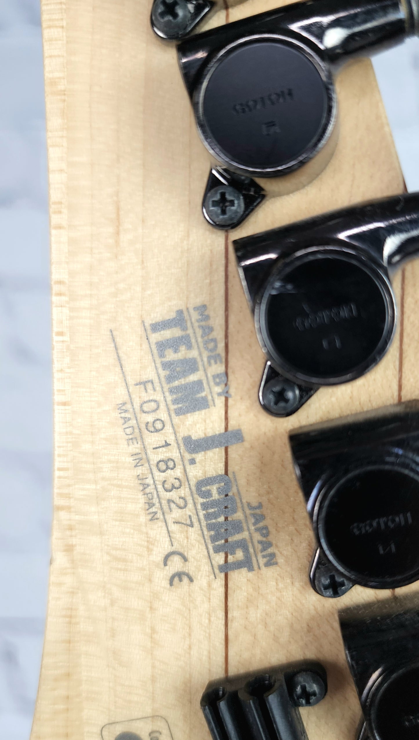 USED Ibanez Prestige RG3550MZ Galaxy White Seymour Duncan Blackouts Electric Guitar