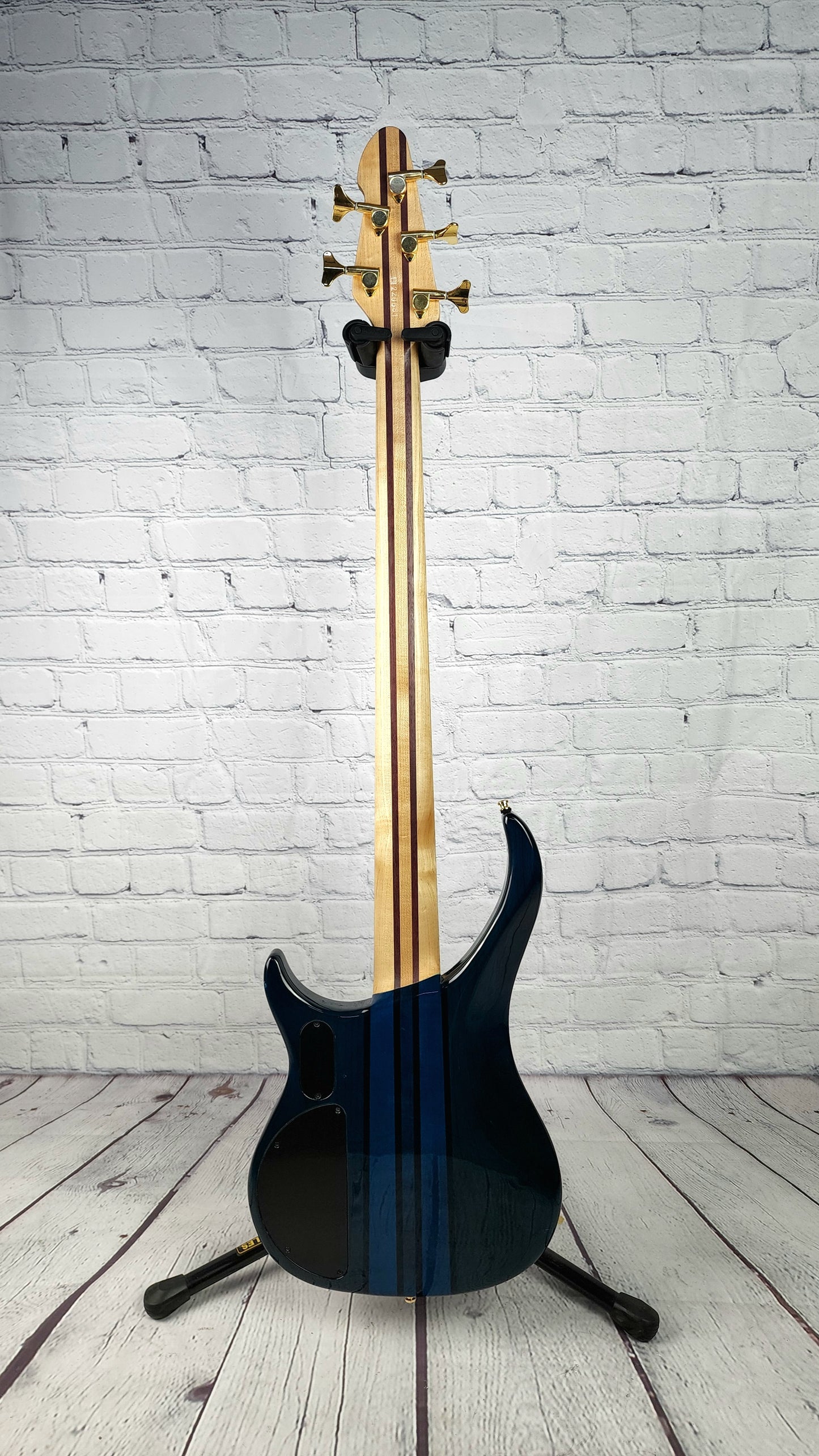 USED Peavey Cirrus 5 String Bass USA Neck Through Peacock Blue