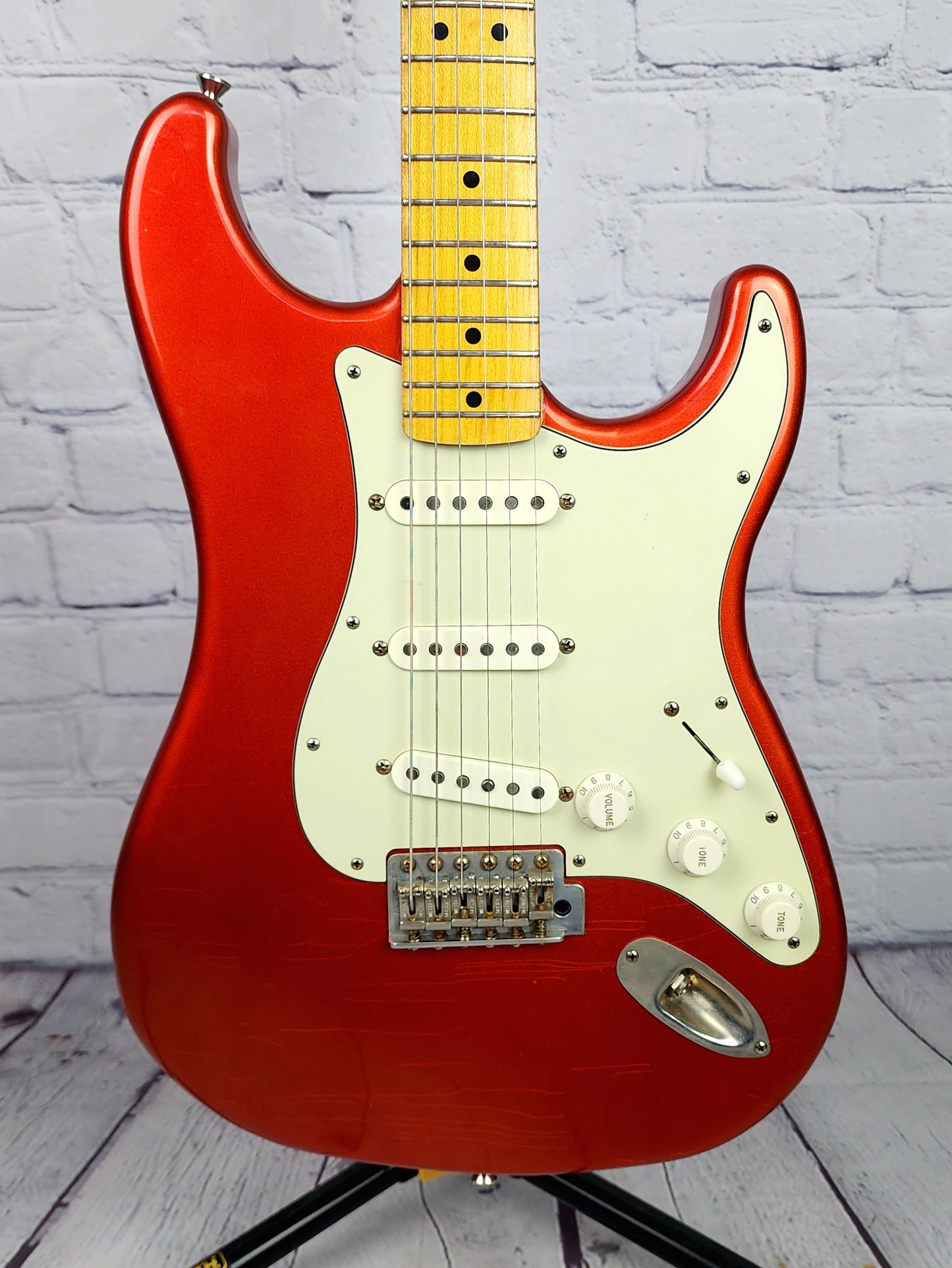 USED LSL Instruments Saticoy Candy Apple Red Electric Guitar