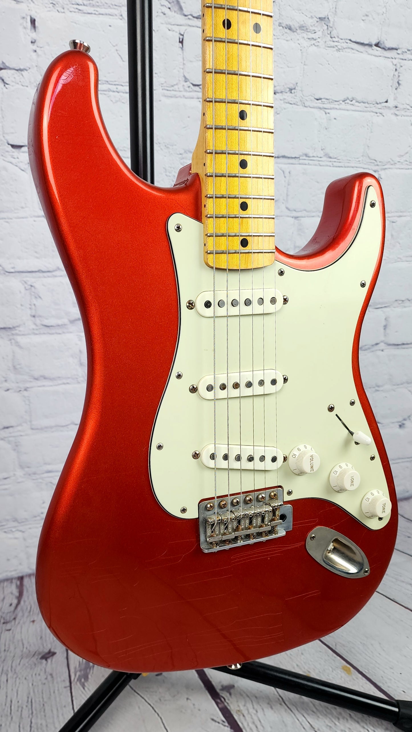 USED LSL Instruments Saticoy Candy Apple Red Electric Guitar