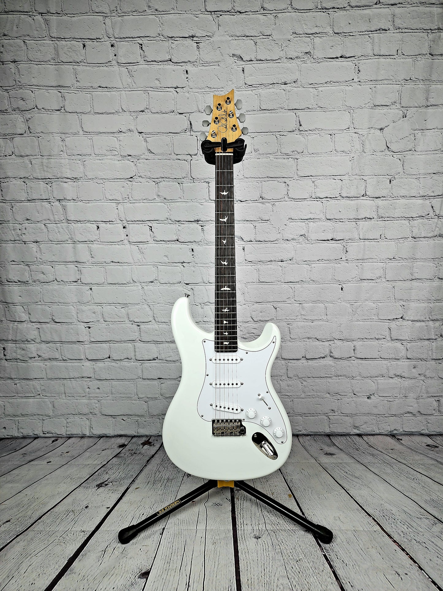 Paul Reed Smith PRS Silver Sky John Mayer Frost Rosewood Electric Guitar