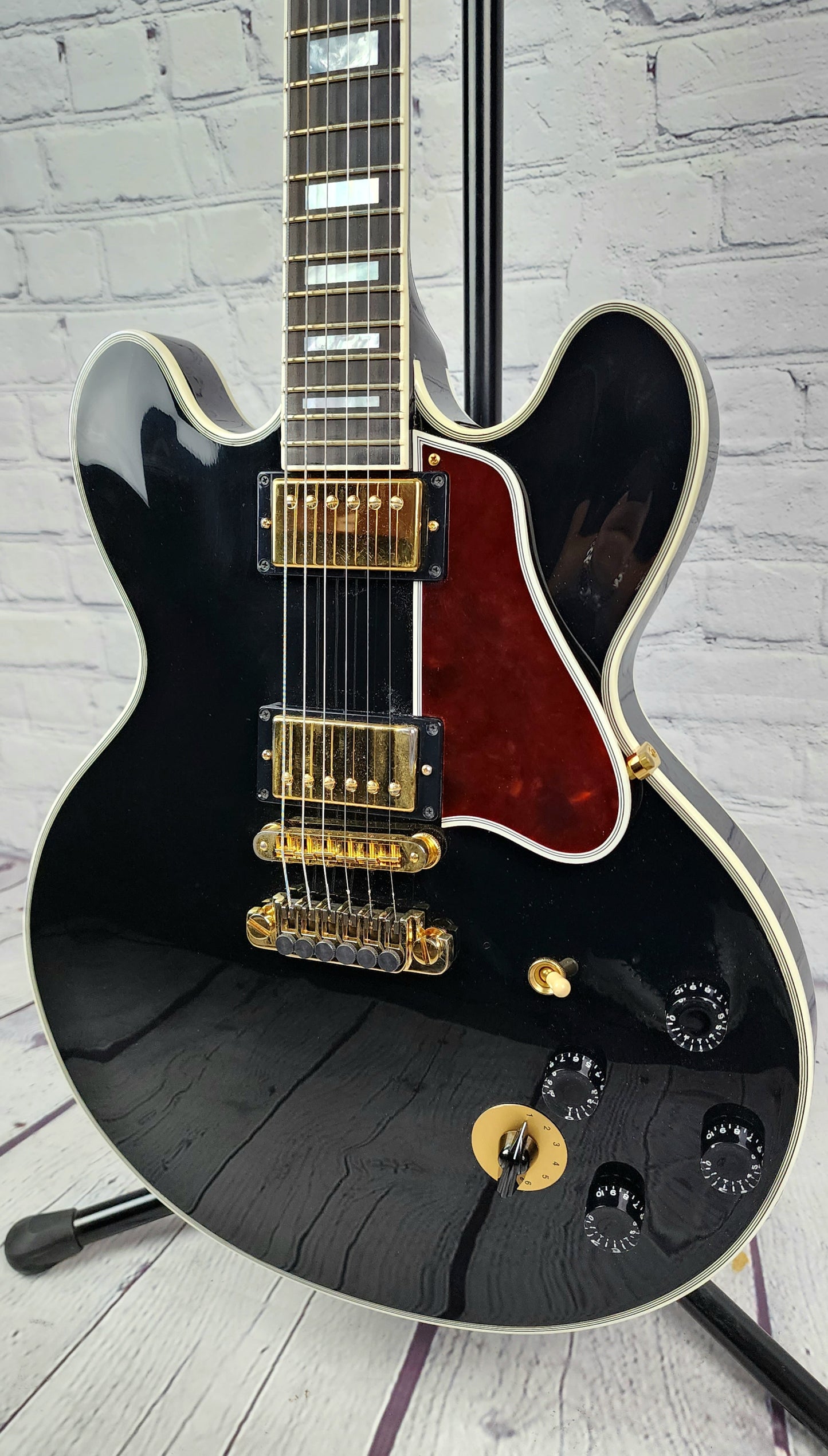 USED Gibson B.B. King Lucille Black Gloss Semi-Hollow 2007 Electric Guitar