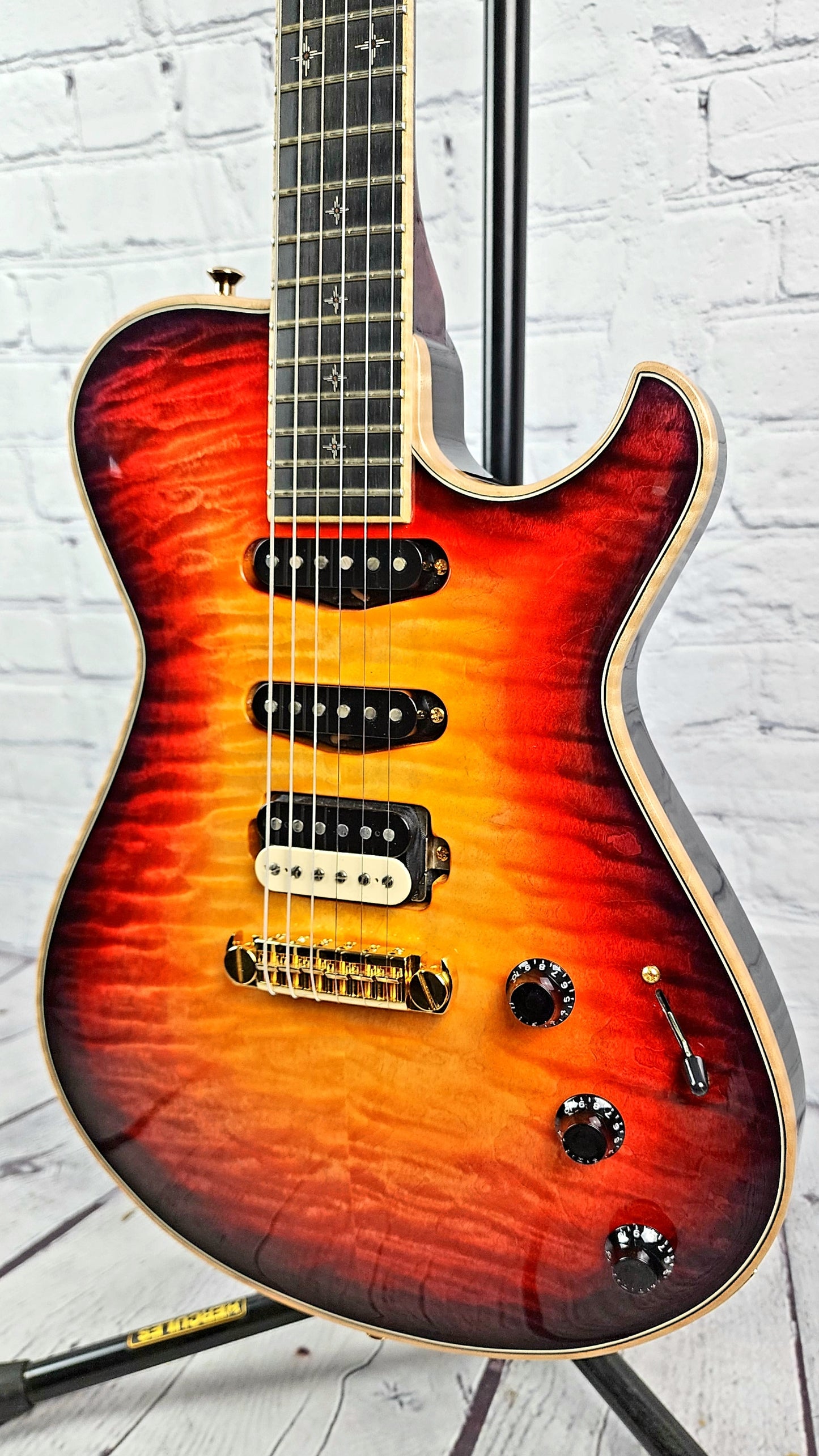 USED Knaggs Kenai Tier 1 Sunrise Burst Quilt Top HSS Electric Guitar Flame Neck
