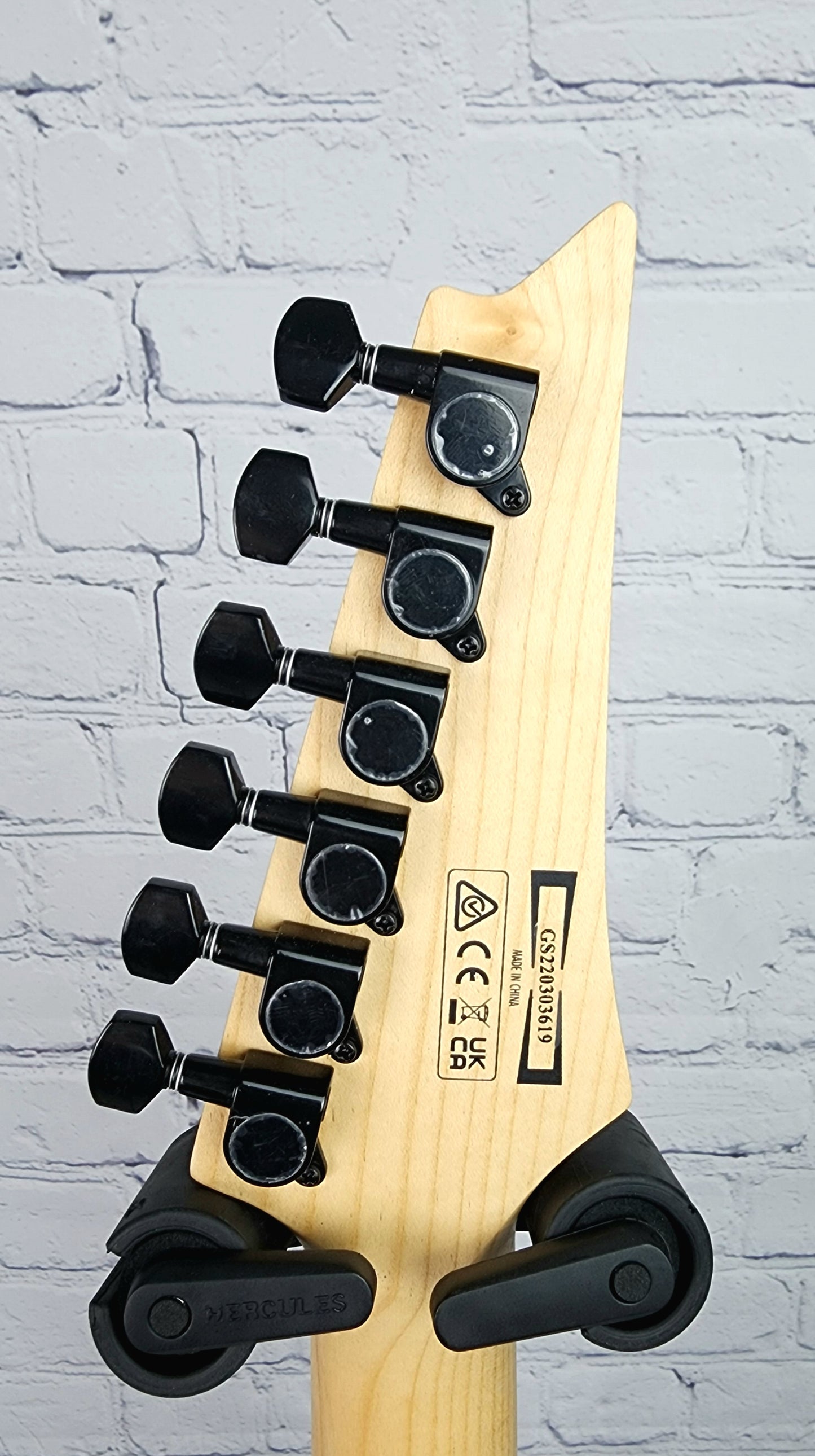 Ibanez PGMM31 WH Paul Gilbert miKro Short Scale White Electric Guitar