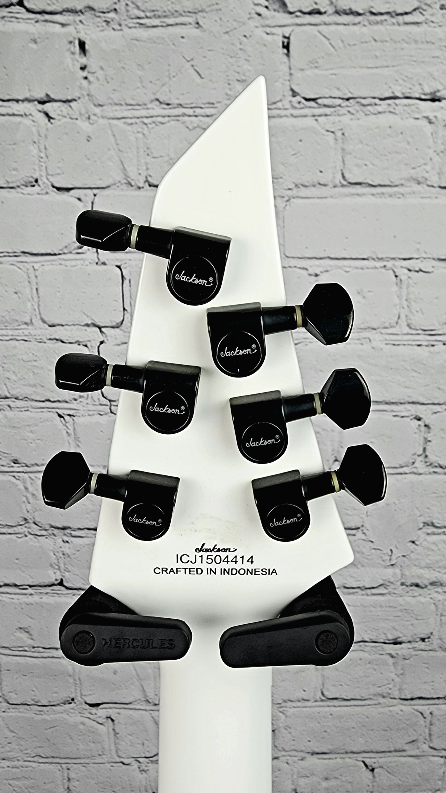 USED Jackson Chris Broderick Pro Series 6 String Electric Guitar Floyd Rose Gloss White