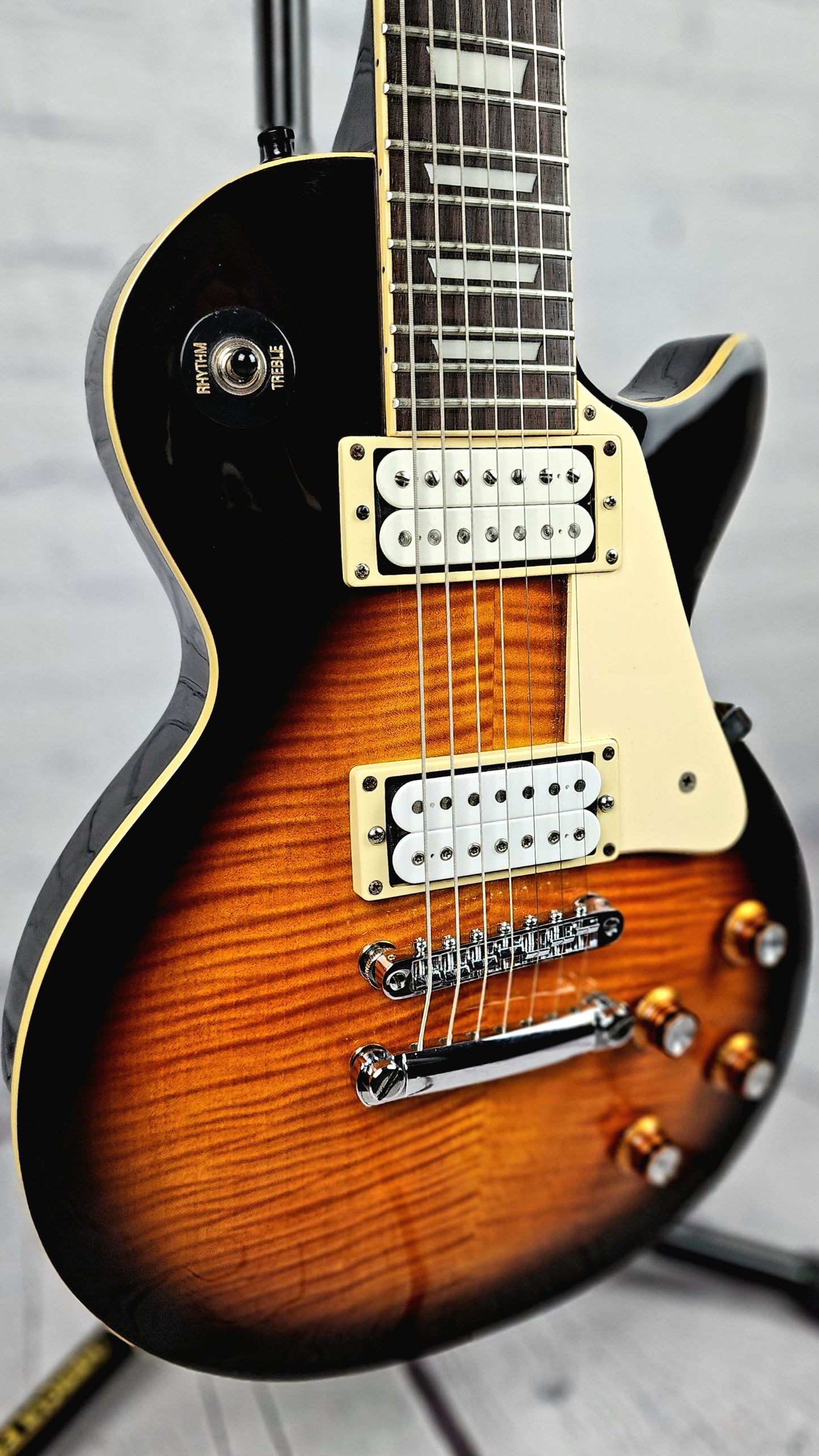 USED Epiphone Les Paul Classic 7 String Electric Guitar w/Hardshell Case