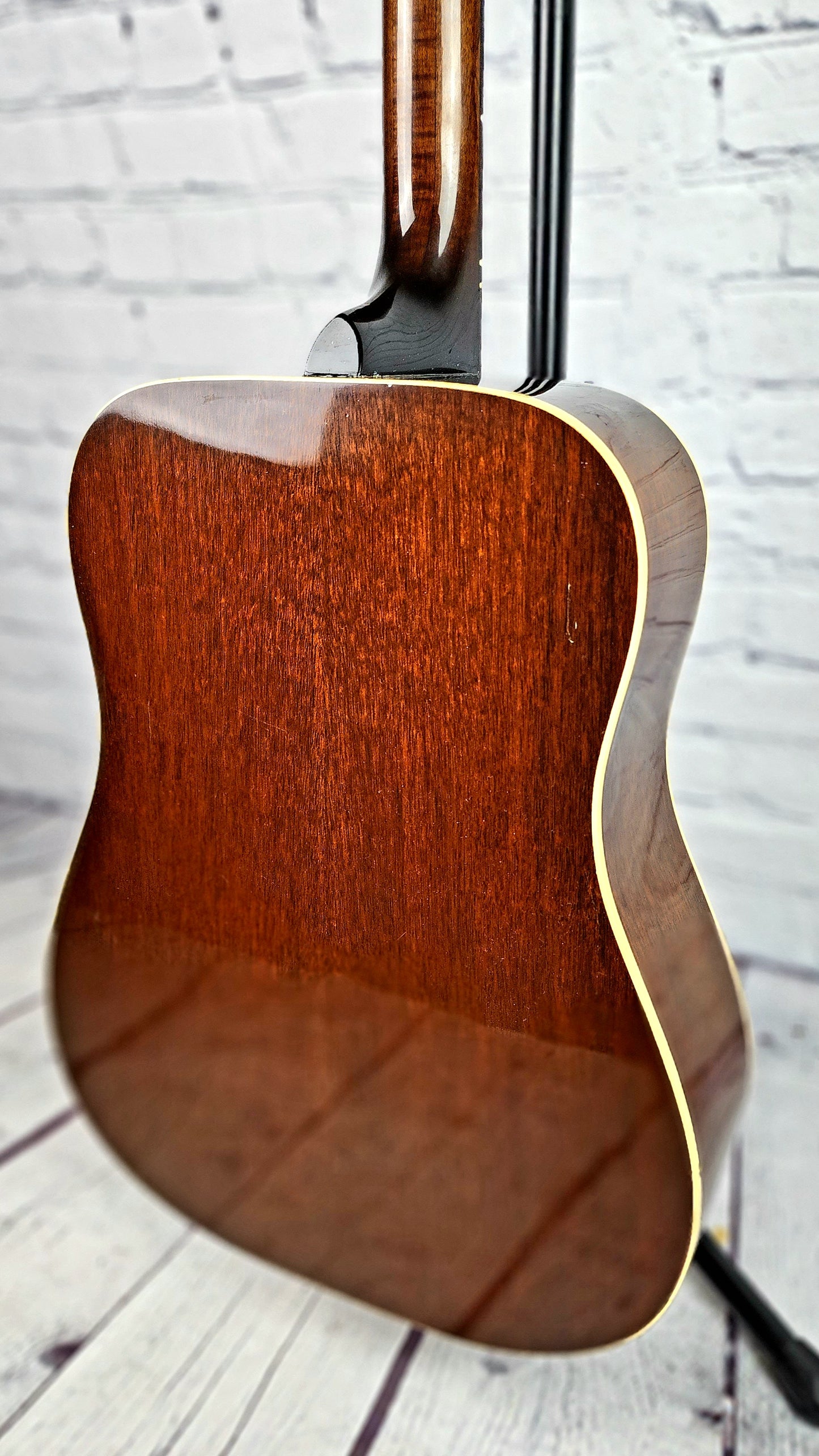 USED Gibson J-40 Acoustic Guitar 1977 Dreadnaught w/Original Case