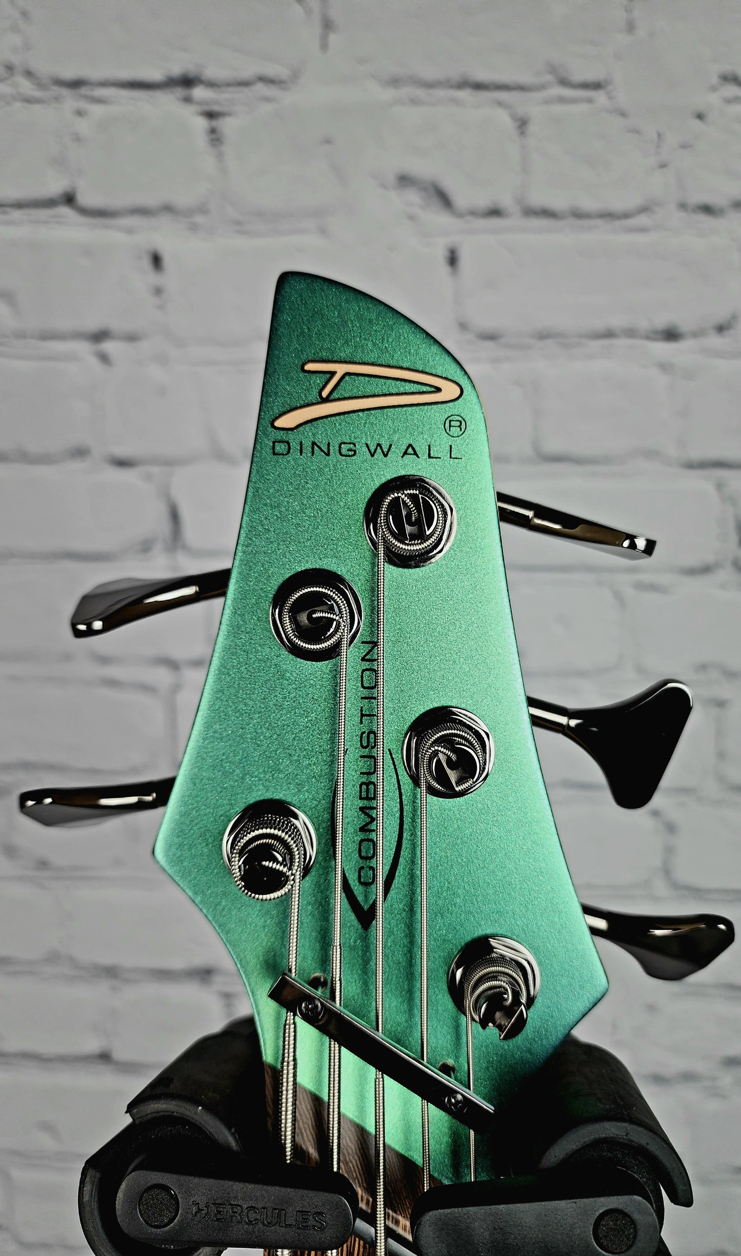Dingwall Combustion Kyle Konkiel KK3 5 String Bass Guitar Green-to-Purple Color Shift