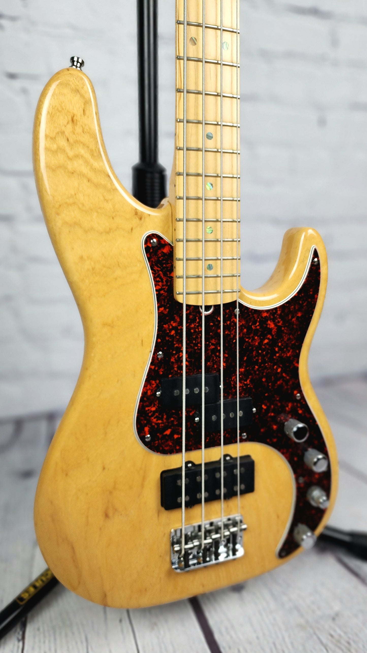 USED Fender American Deluxe Precision 4 String Bass PH Natural Ash 2002