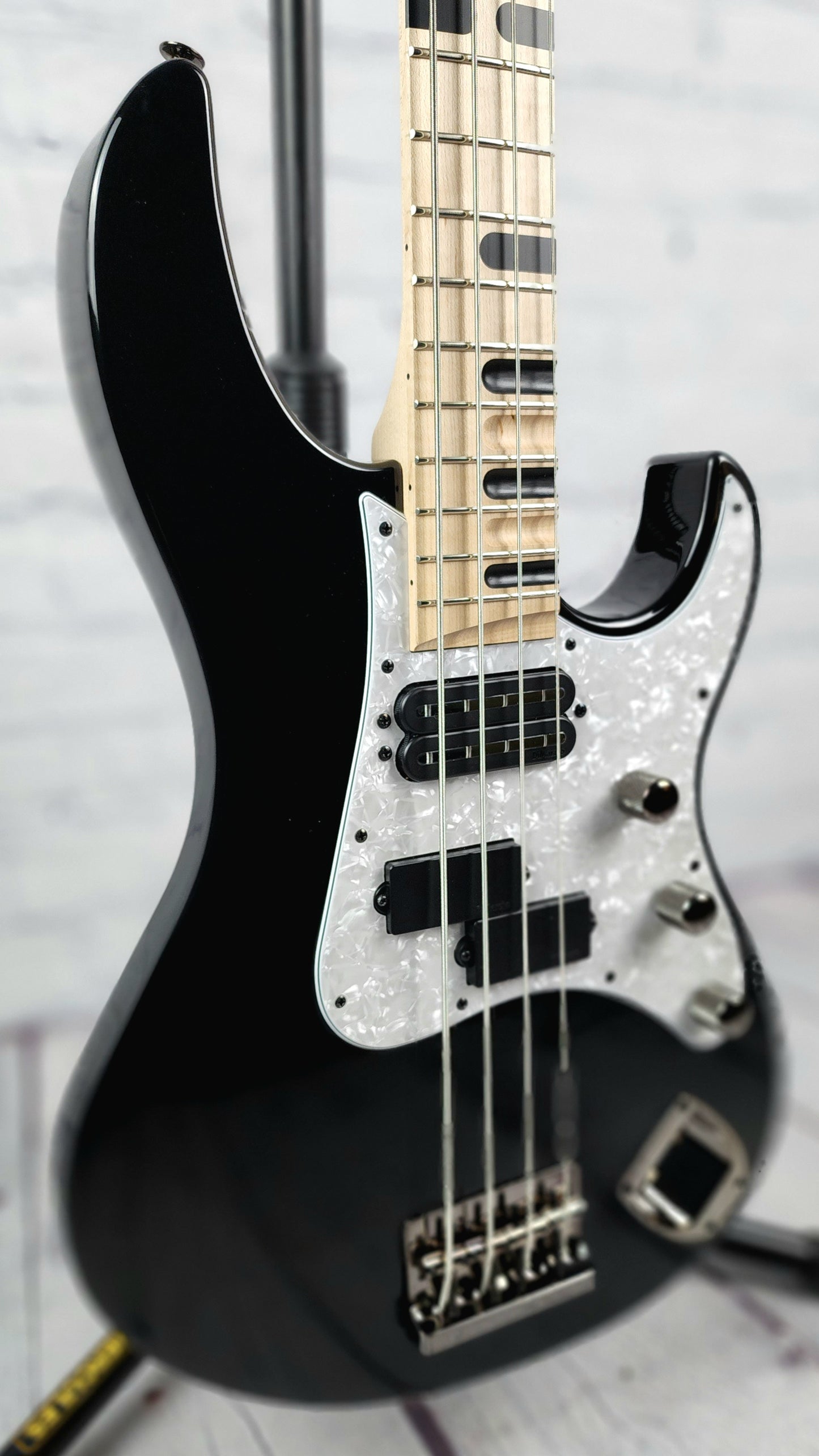 Yamaha Billy Sheehan Attitude III Limited Edition Bass ATTLTD3 Gloss Black