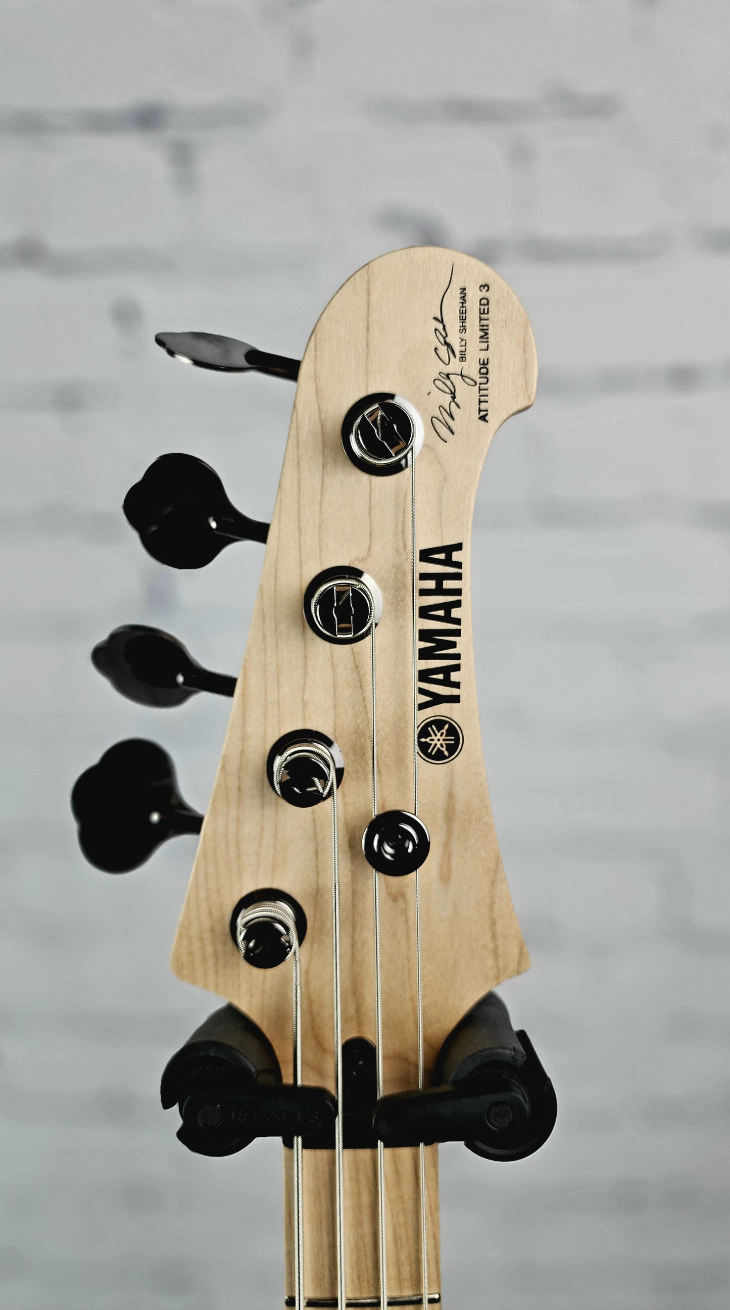 Yamaha Billy Sheehan Attitude III Limited Edition Bass ATTLTD3 Gloss Black