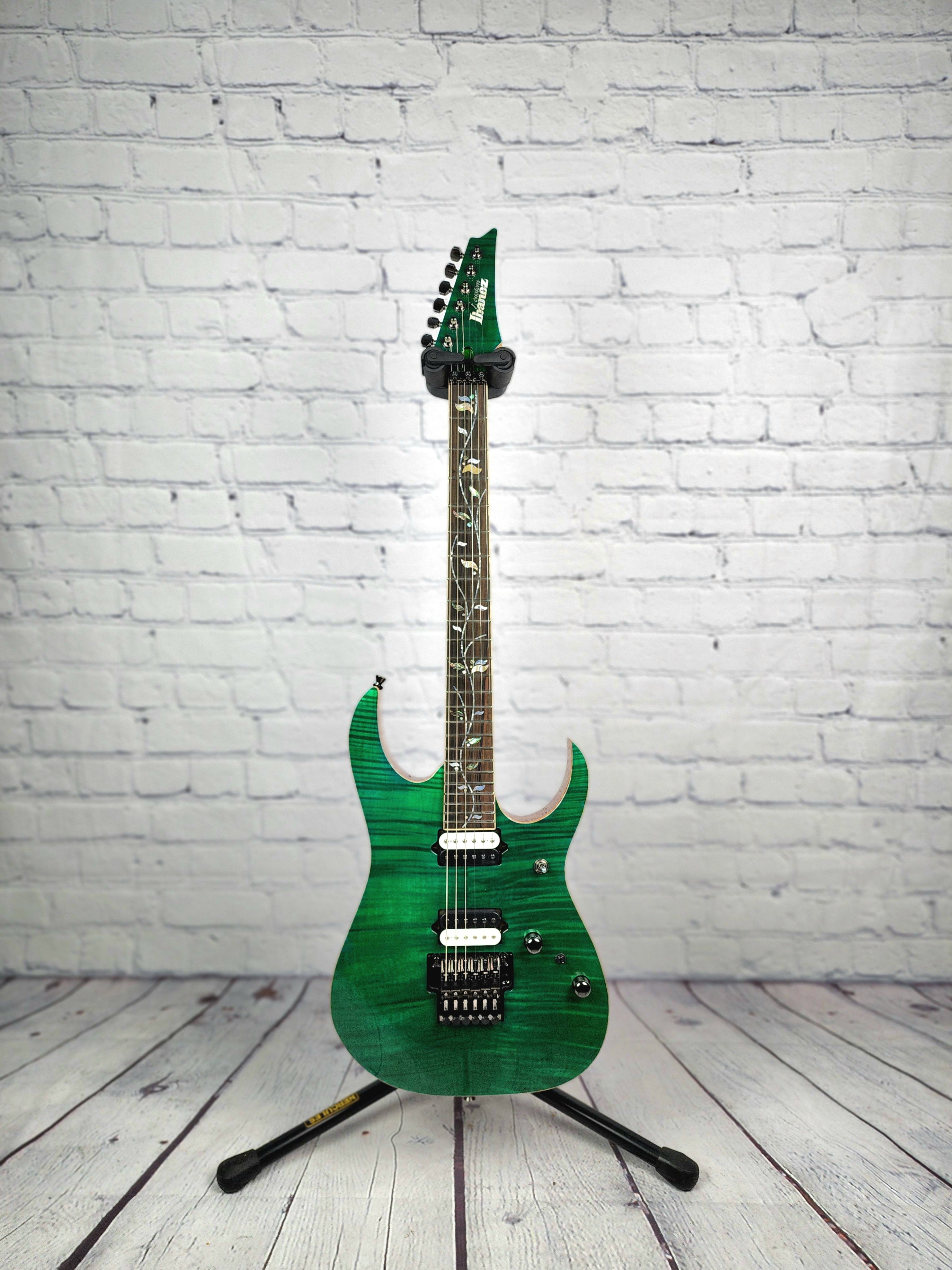 Emerald green deals electric guitar