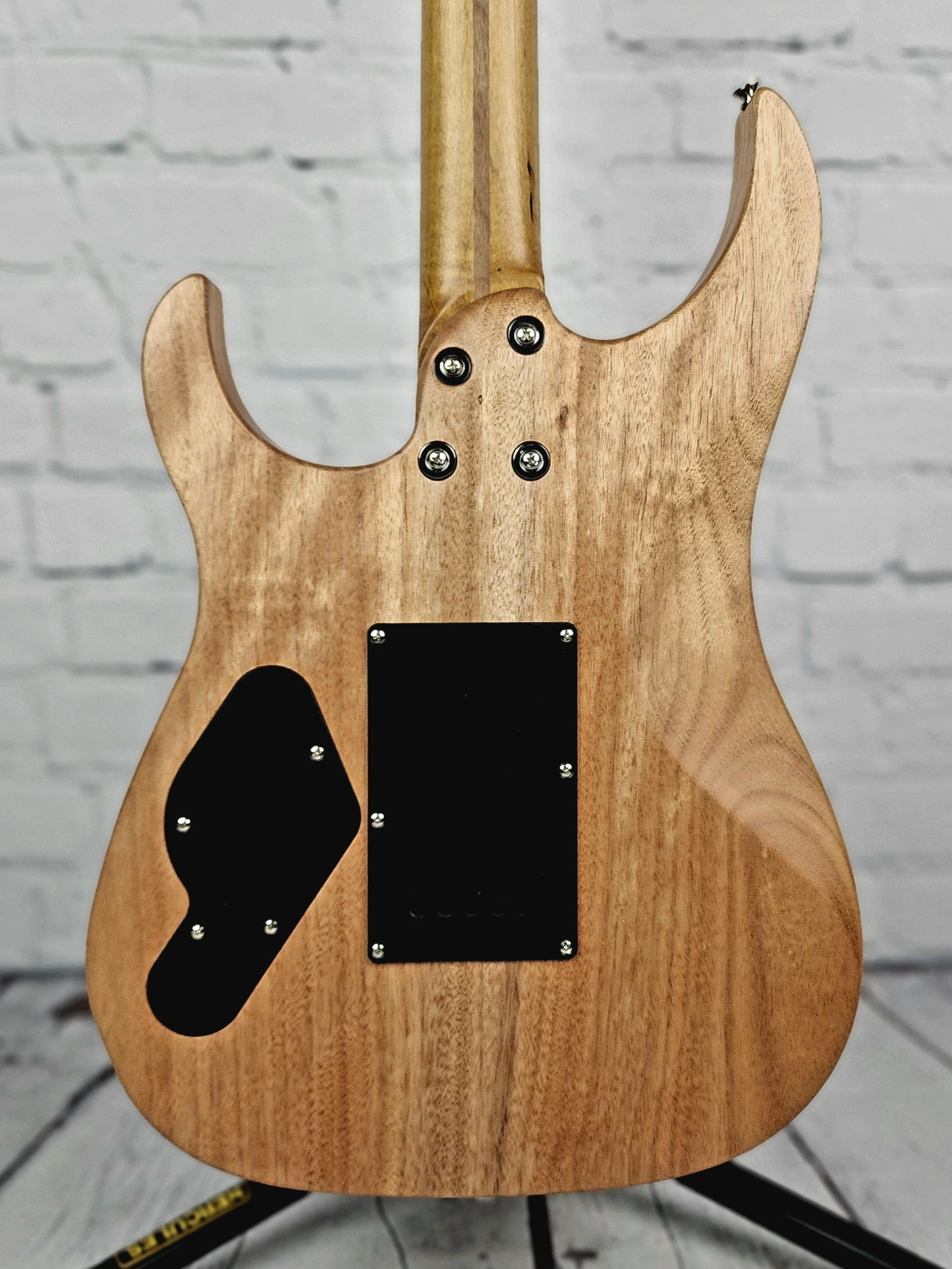 LSL Instruments XT4 One Series Limited Okoume Satin Natural