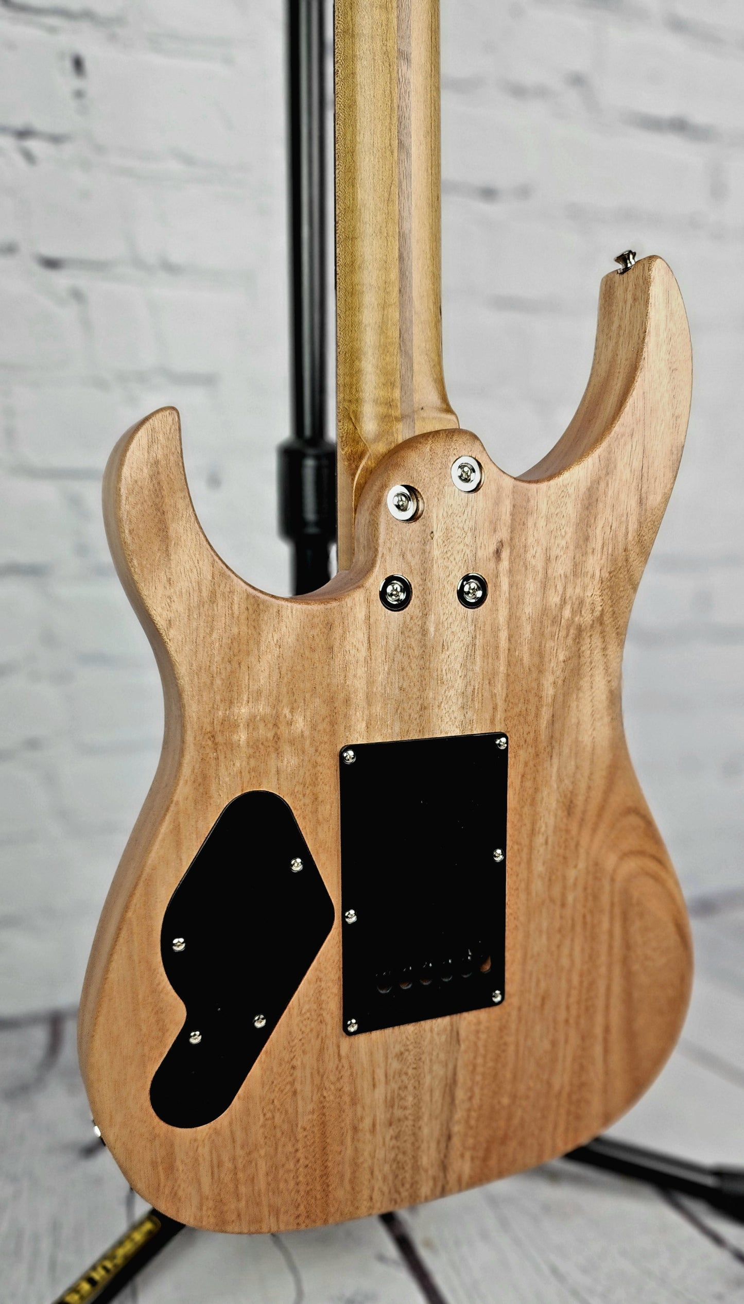 LSL Instruments XT4 One Series Limited Okoume Satin Natural