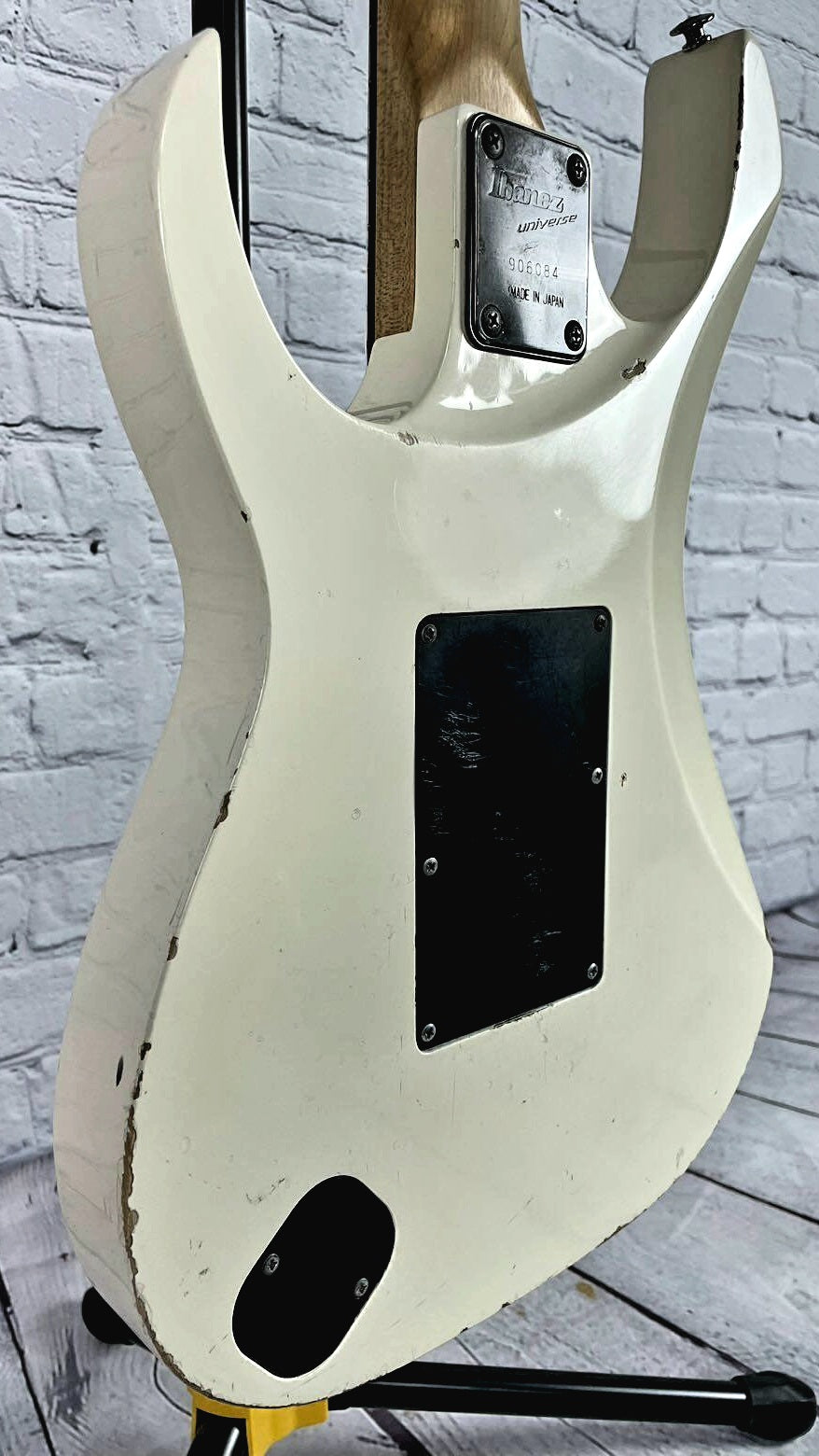 USED Ibanez Universe UV7PWH 1991 White 7 String Electric Guitar
