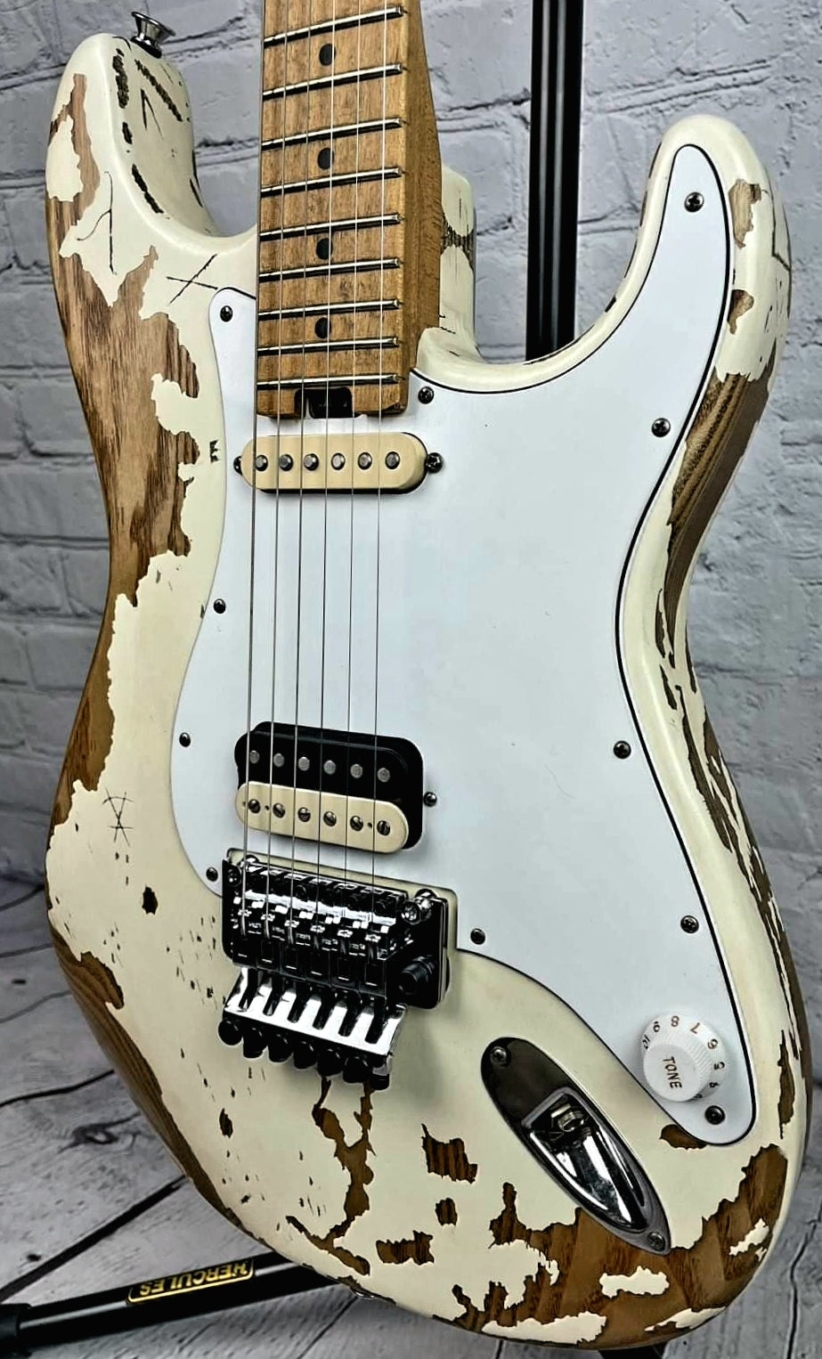 USED Charvel Pro-Mod SoCal Style 1 Henrik Danhage Signature Electric Guitar Floyd Rose Relic