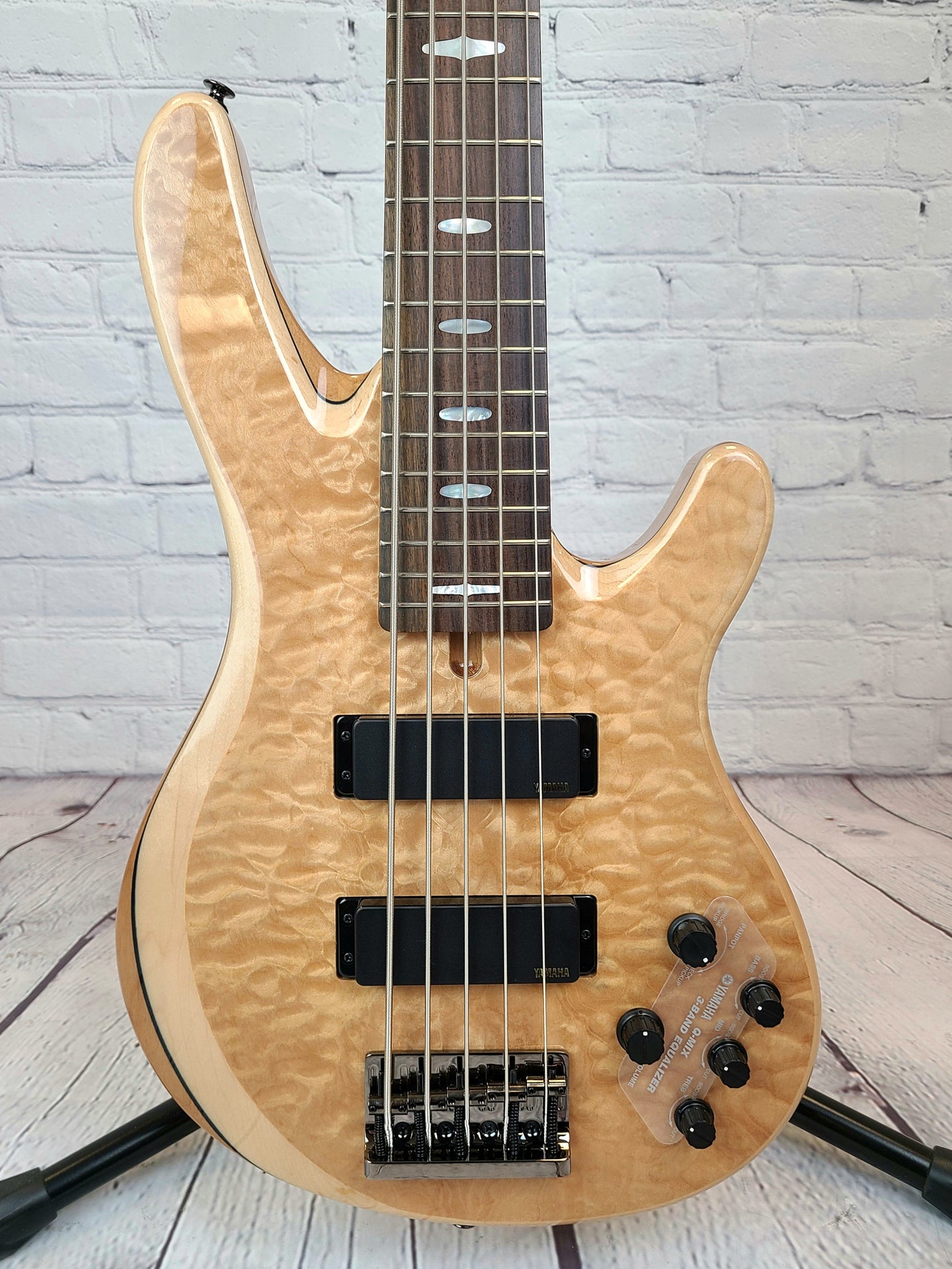 USED Yamaha TRB1005J NT 5 String Electric Bass Guitar Natural Quilt