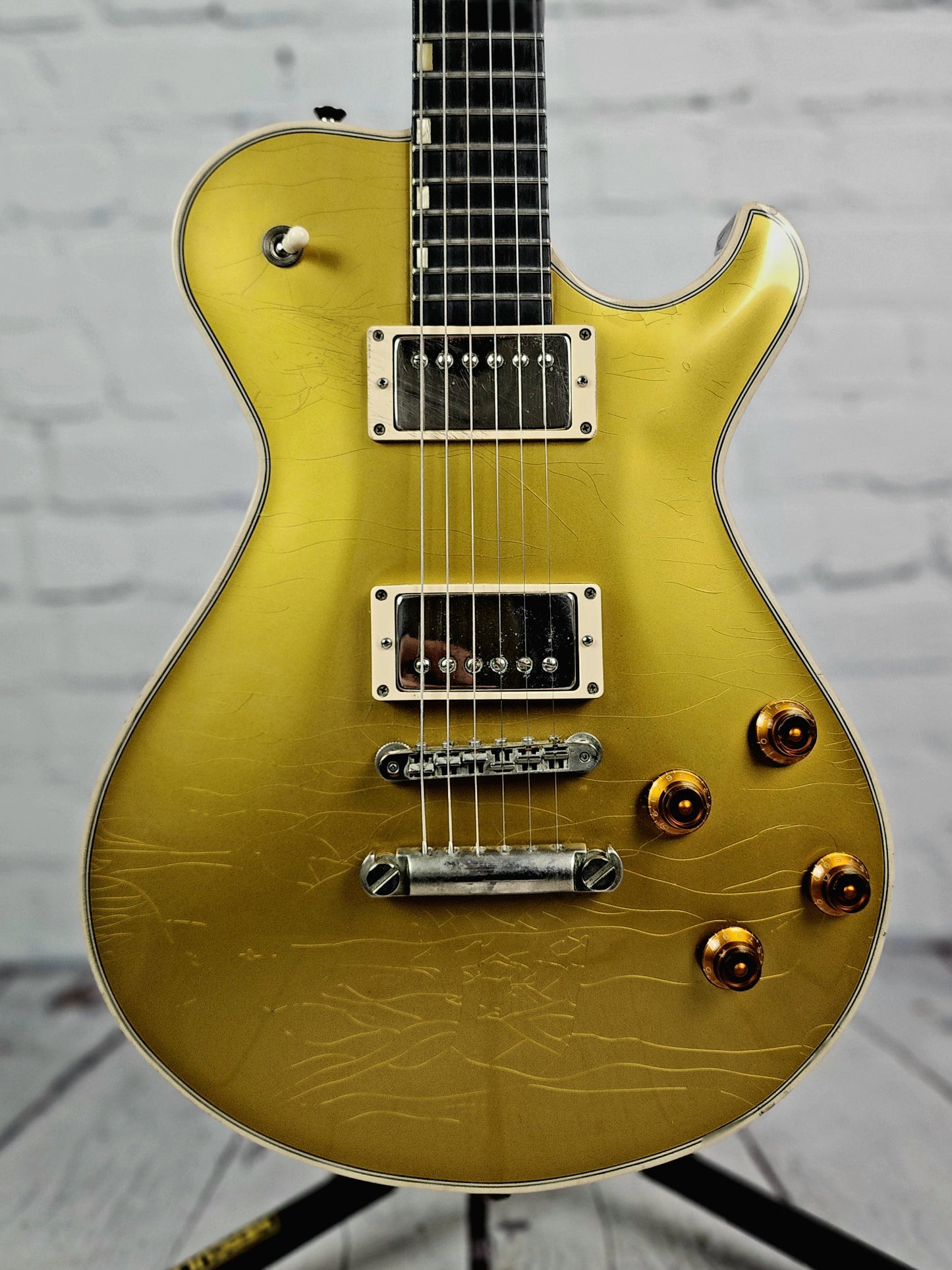 USED Knaggs SSC Steve Stevens T2 Electric Guitar Aged Gold Top Relic