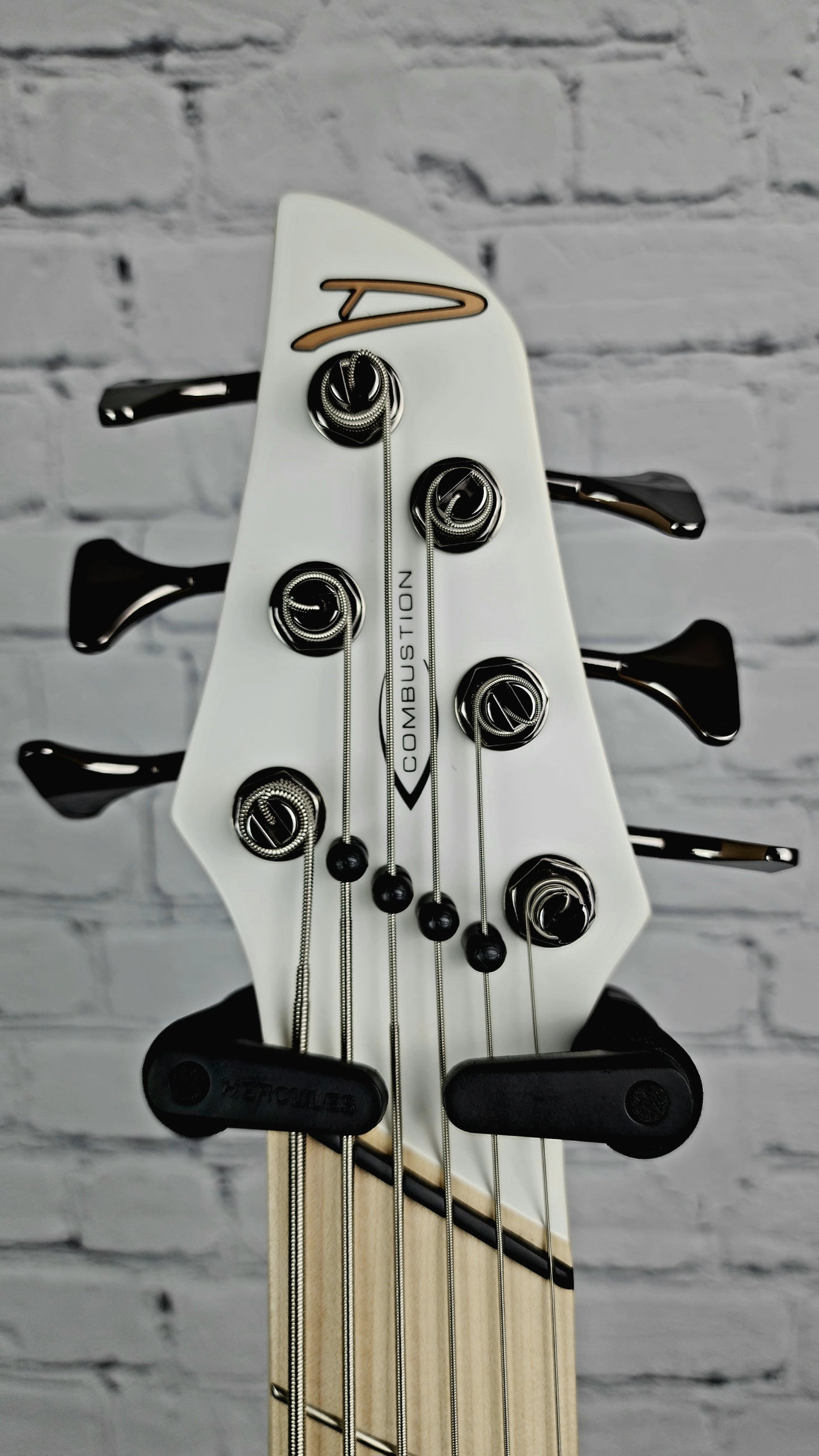 Dingwall NG2 6 String Nolly Bass Guitar Ducati White Maple