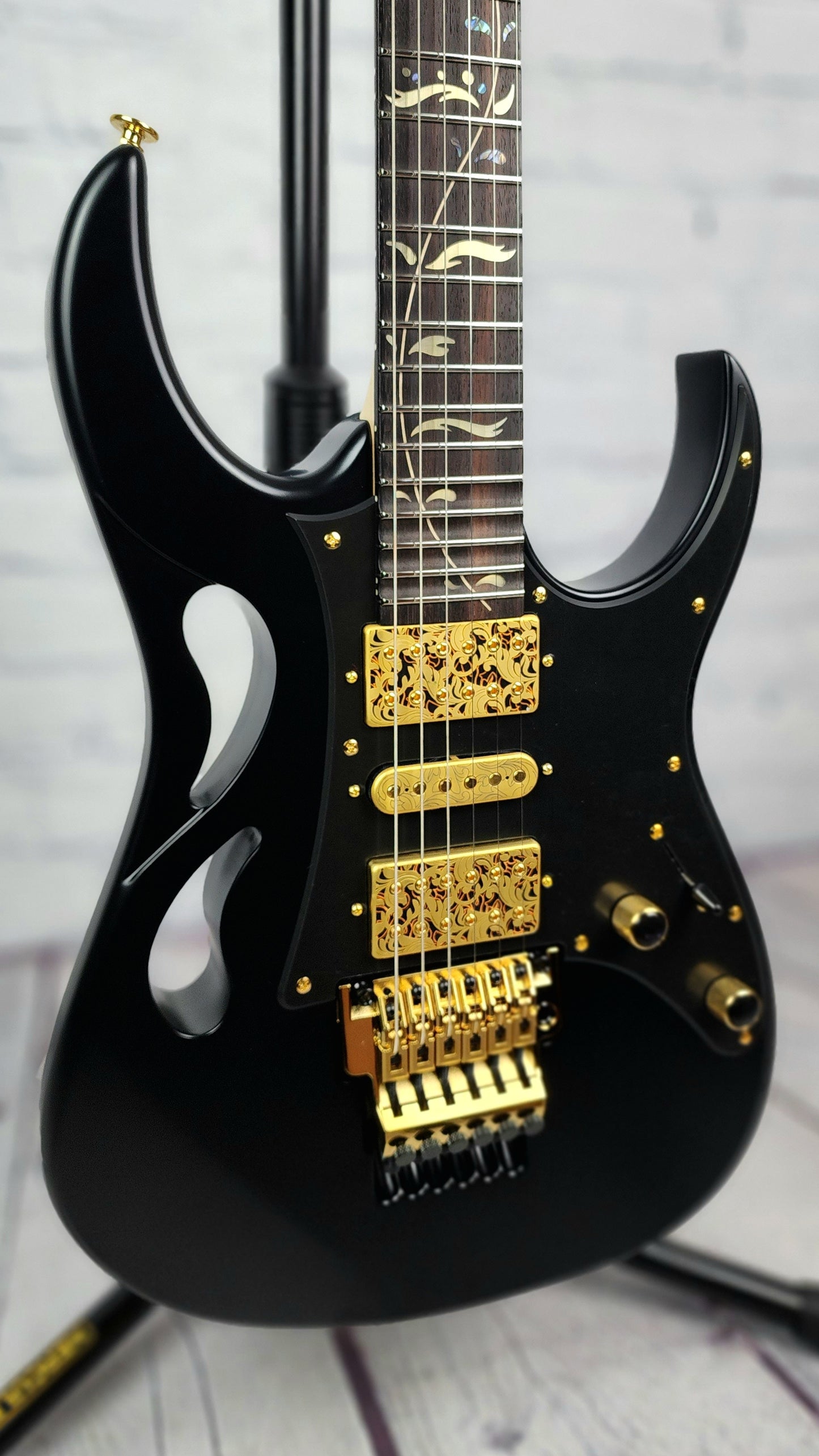 Ibanez PIA3761 XB Steve Vai Electric Guitar Black Onyx Black