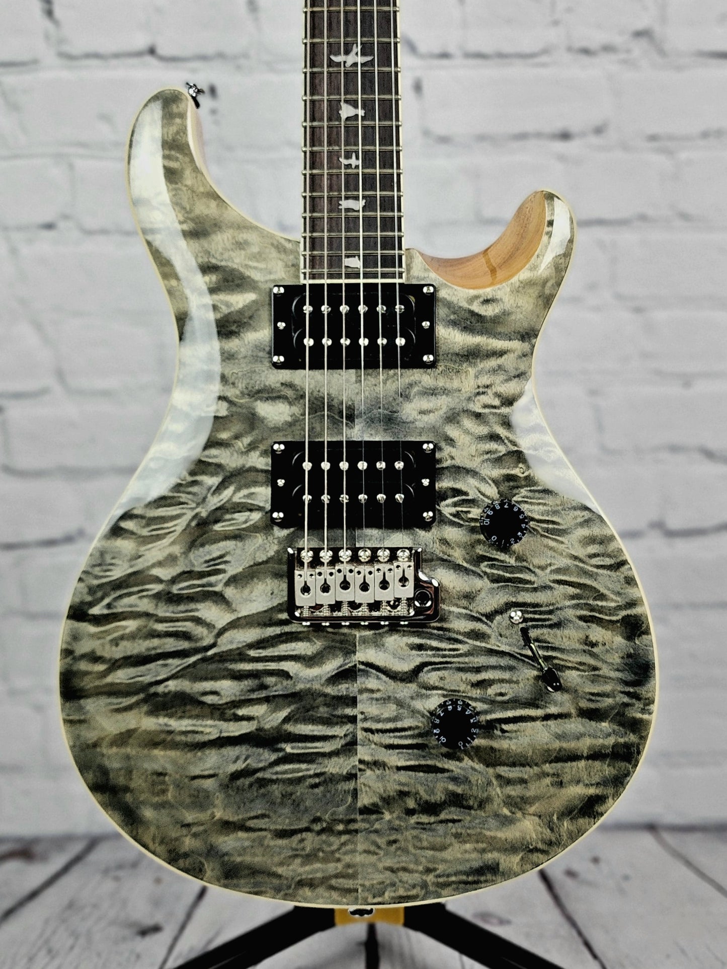 Paul Reed Smith PRS SE Custom 24 Quilt Electric Guitar Charcoal