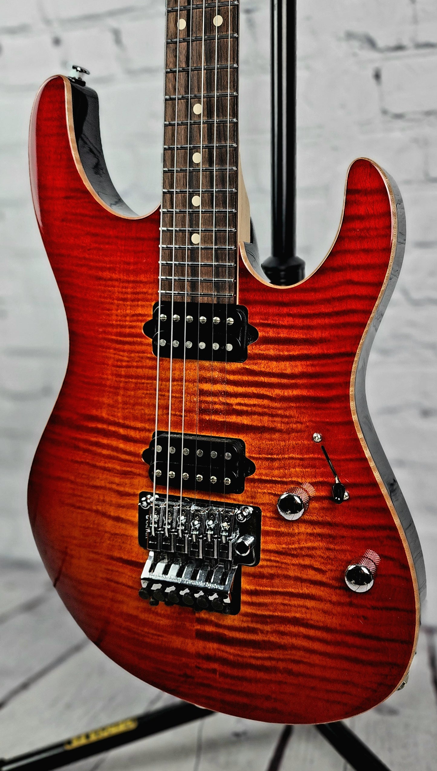 USED Suhr Modern Pro HH 6 String Electric Guitar Floyd Rose Fireburst