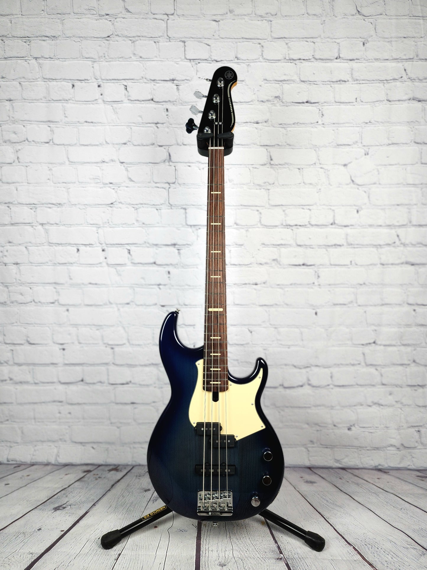 Yamaha BBP34II MB Professional 4 String Bass Midnight Blue