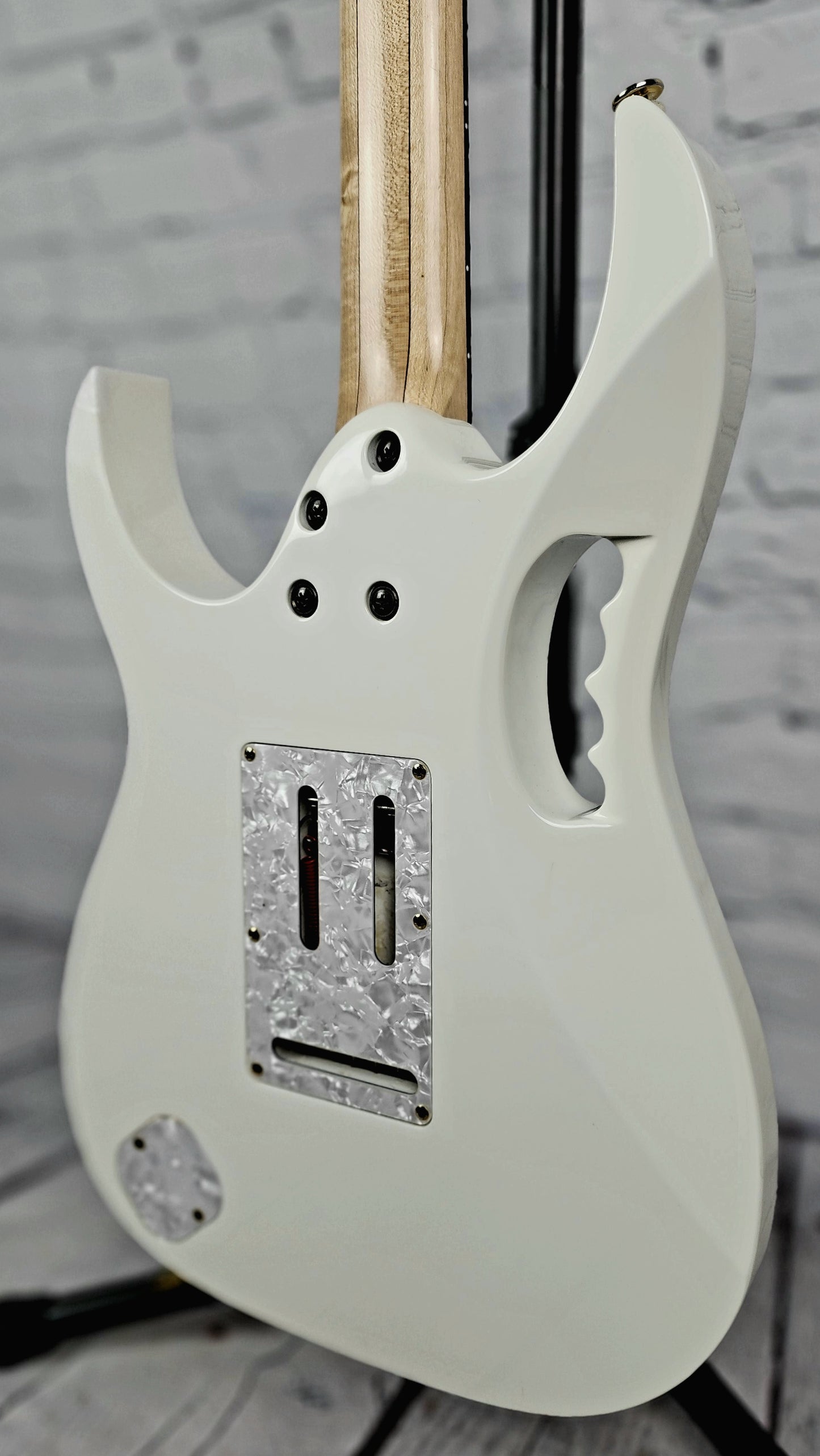 USED Ibanez Prestige JEM 7VWH Steve Vai Electric Guitar White