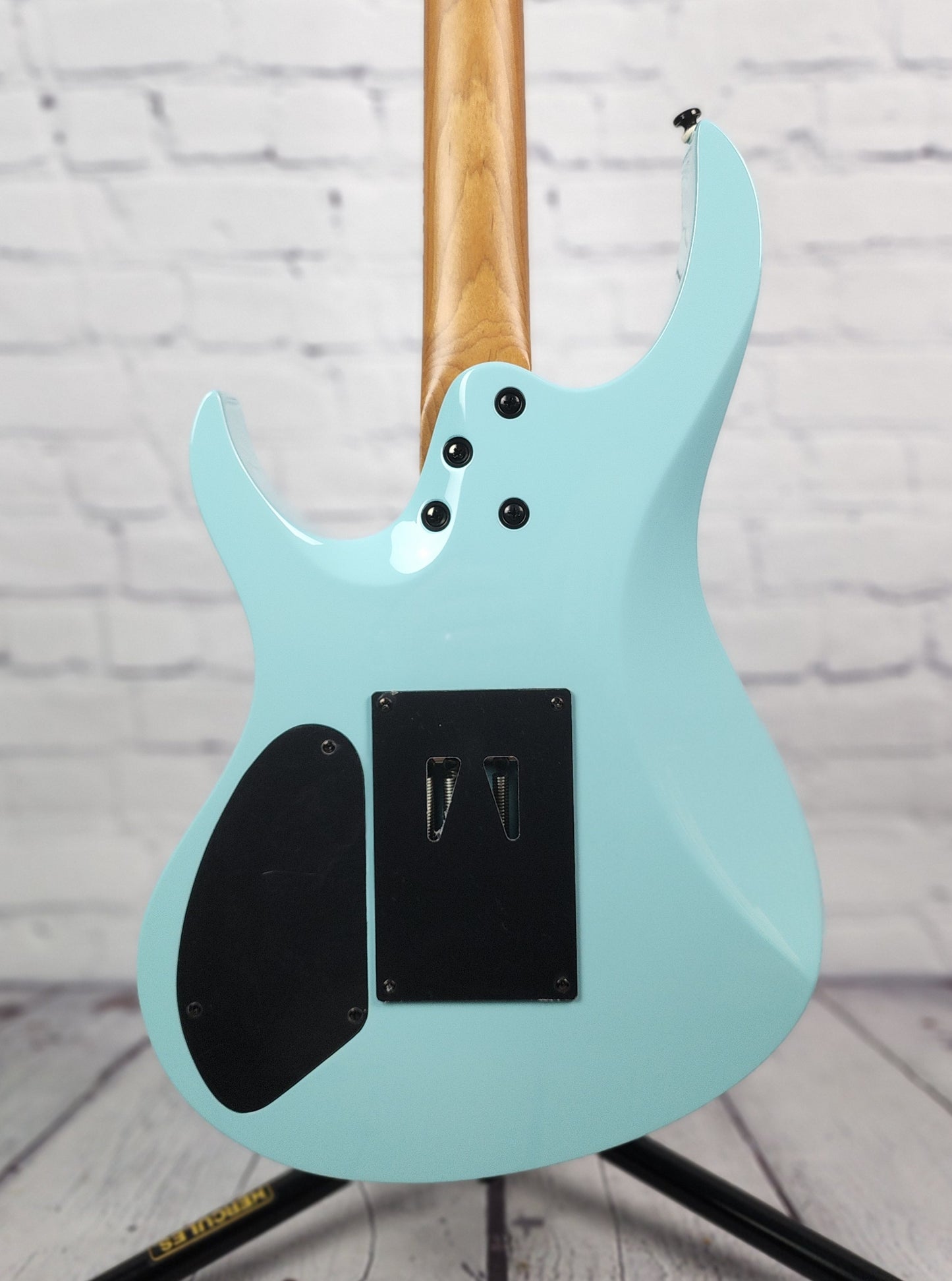 Balaguer Select Diablo Retro 27 6 String Electric Guitar Gloss Cerulean Blue Floyd