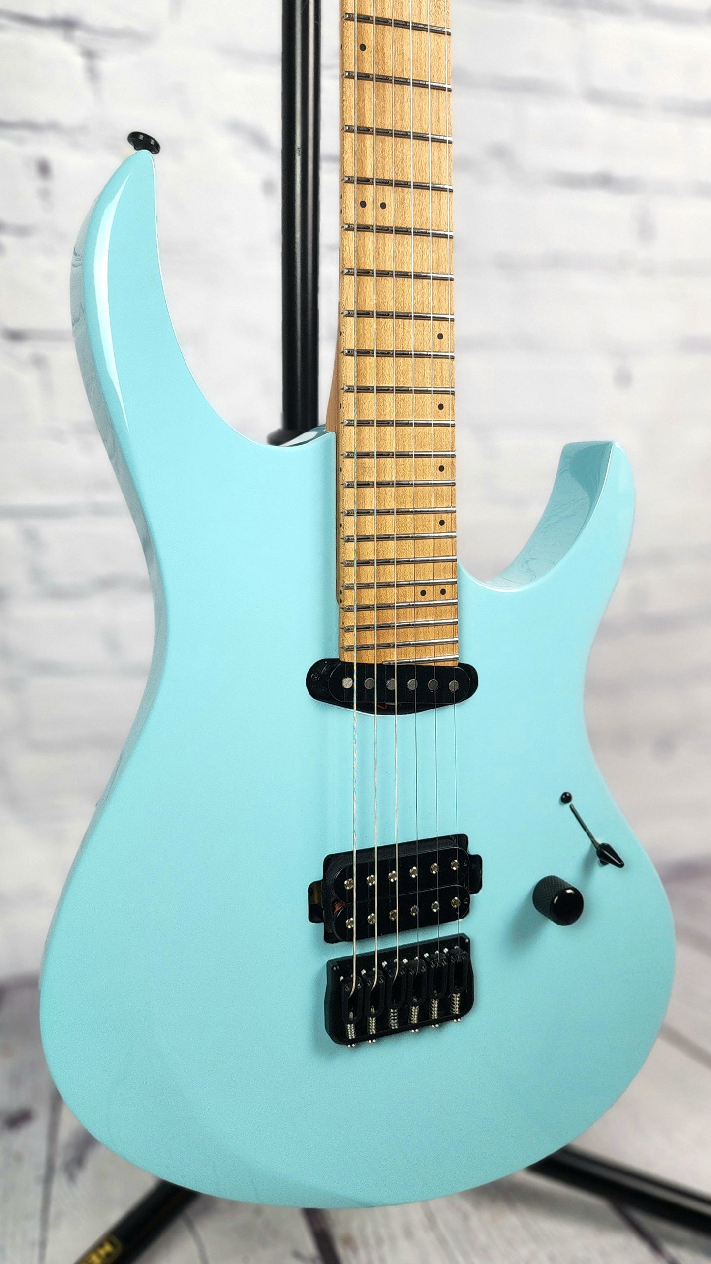 Balaguer Select Diablo Retro 27 6 String Electric Guitar Gloss Cerulean Blue Hipshot